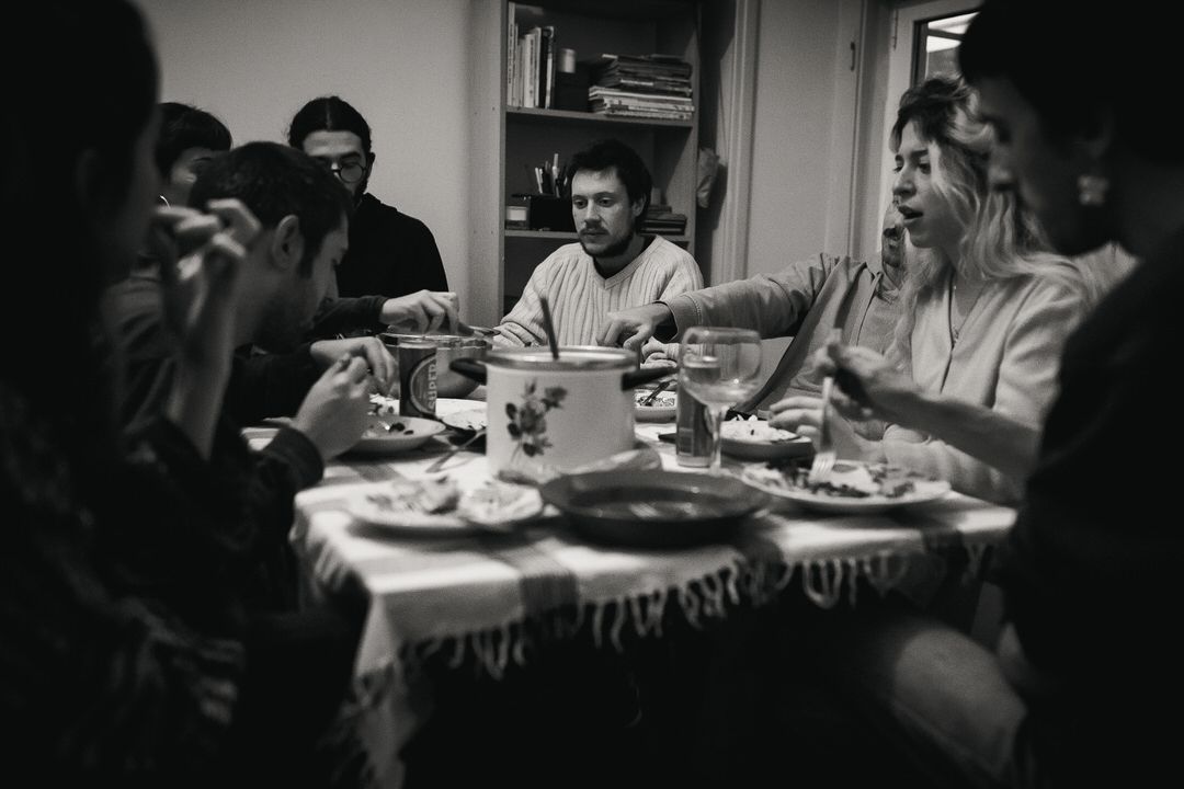 "Hidden Generations": Uma Jornada Visual de Amor, Identidade e Comunidade - 1 - 18