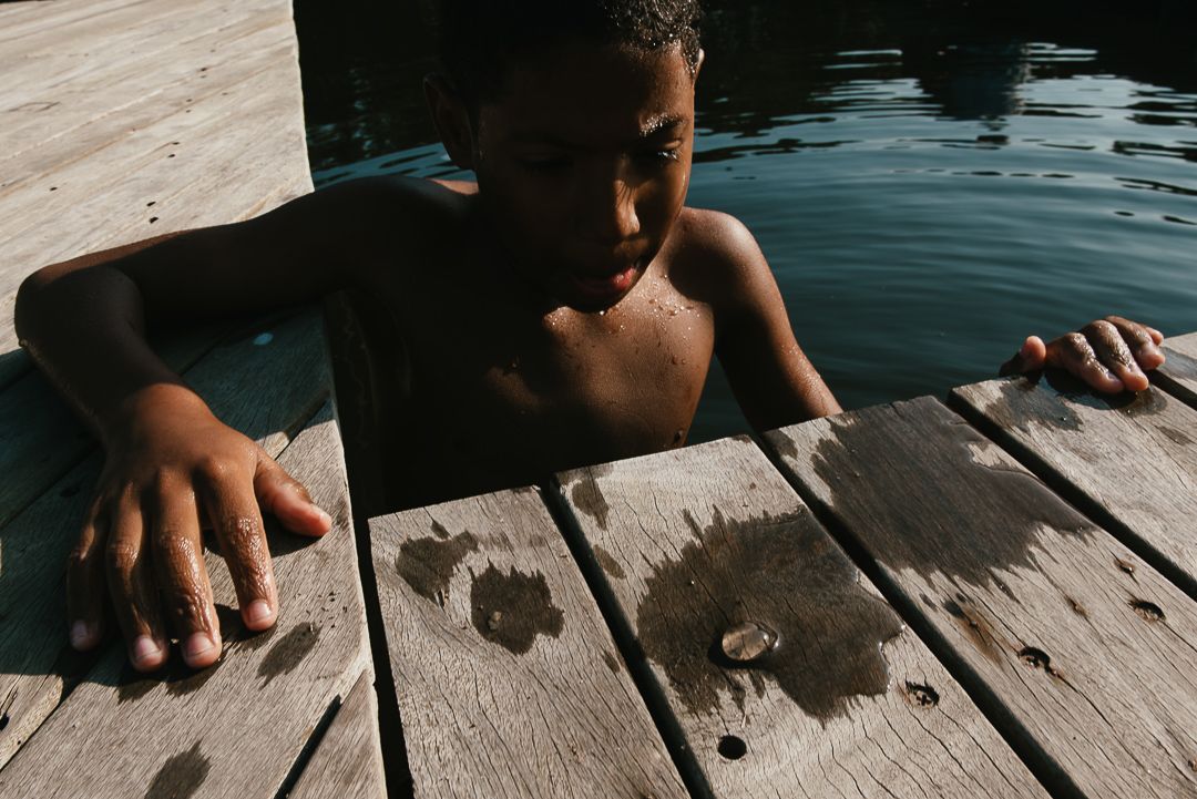 Crianças Brincando no Mangue. - 1 - 8