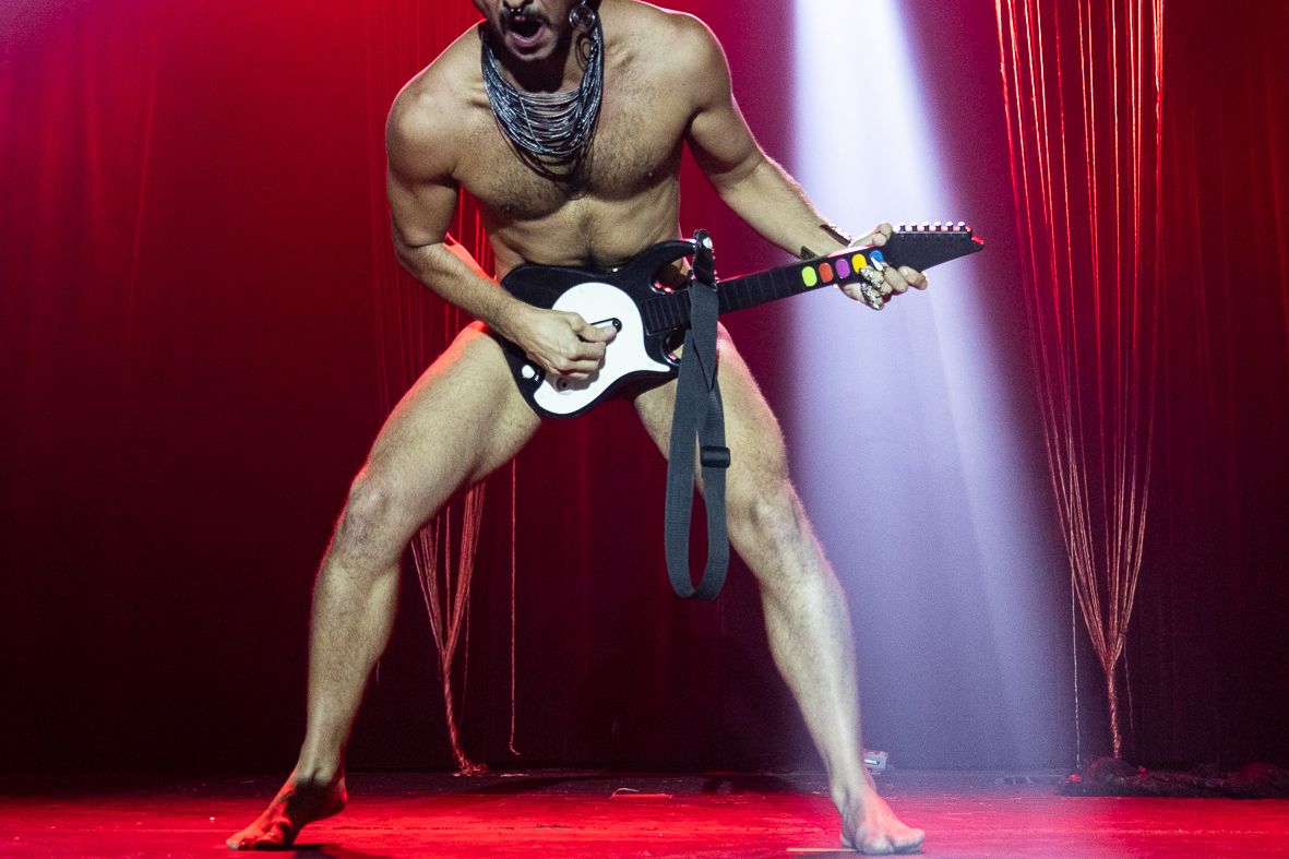 Noite Burlesca de um Certo Cabaré Carioca. - 1 - 22