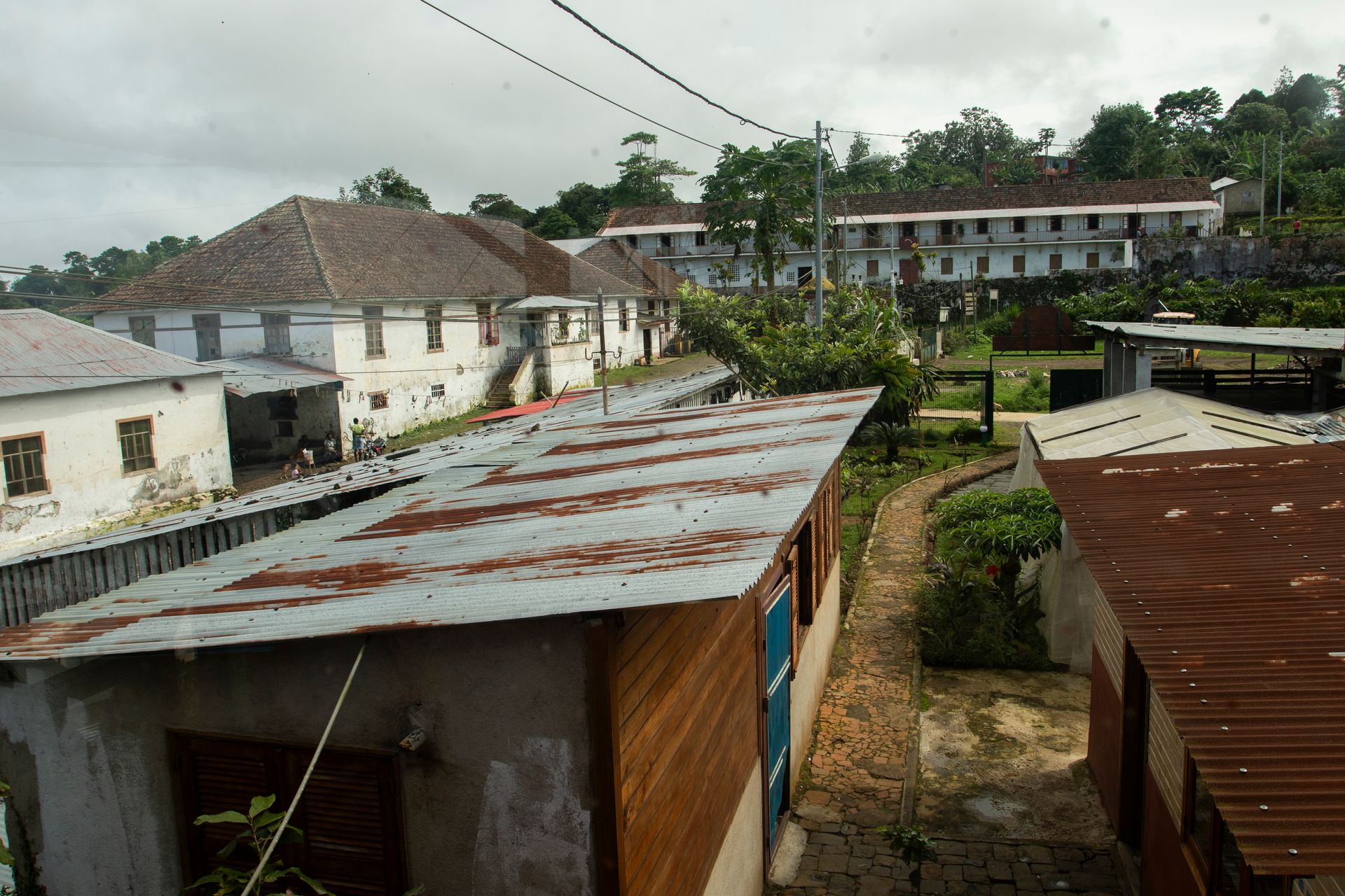 PROMISED LAND: The remnants of modern slavery in São Tomé /capital of São Tomé and Principe -Gulf of Guinea by António Cruz - 2 - 28