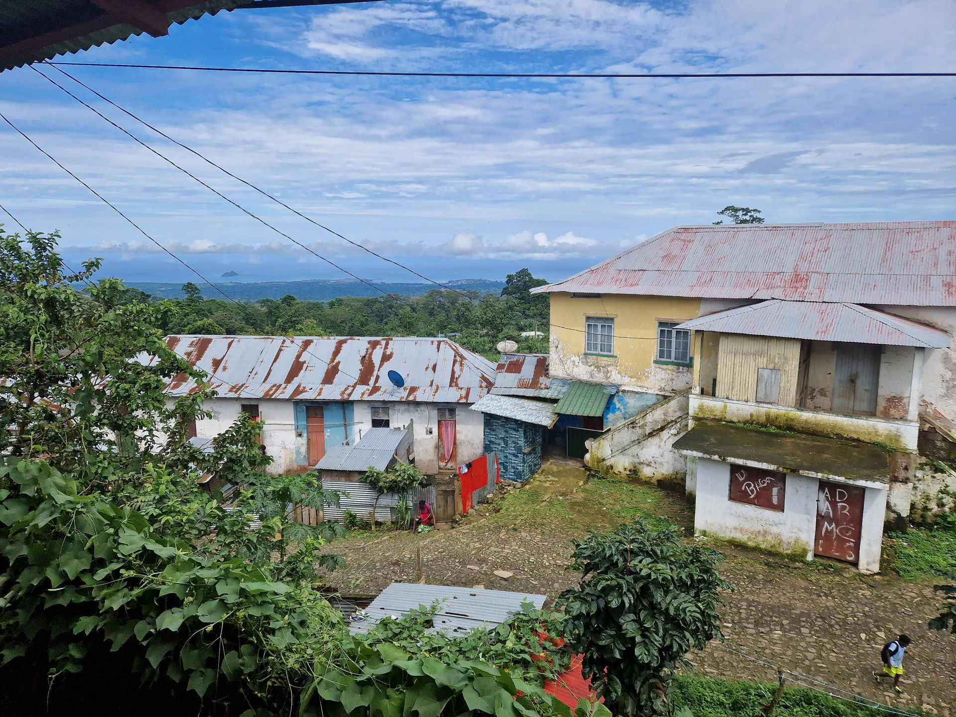 PROMISED LAND: The remnants of modern slavery in São Tomé /capital of São Tomé and Principe -Gulf of Guinea by António Cruz - 2 - 24