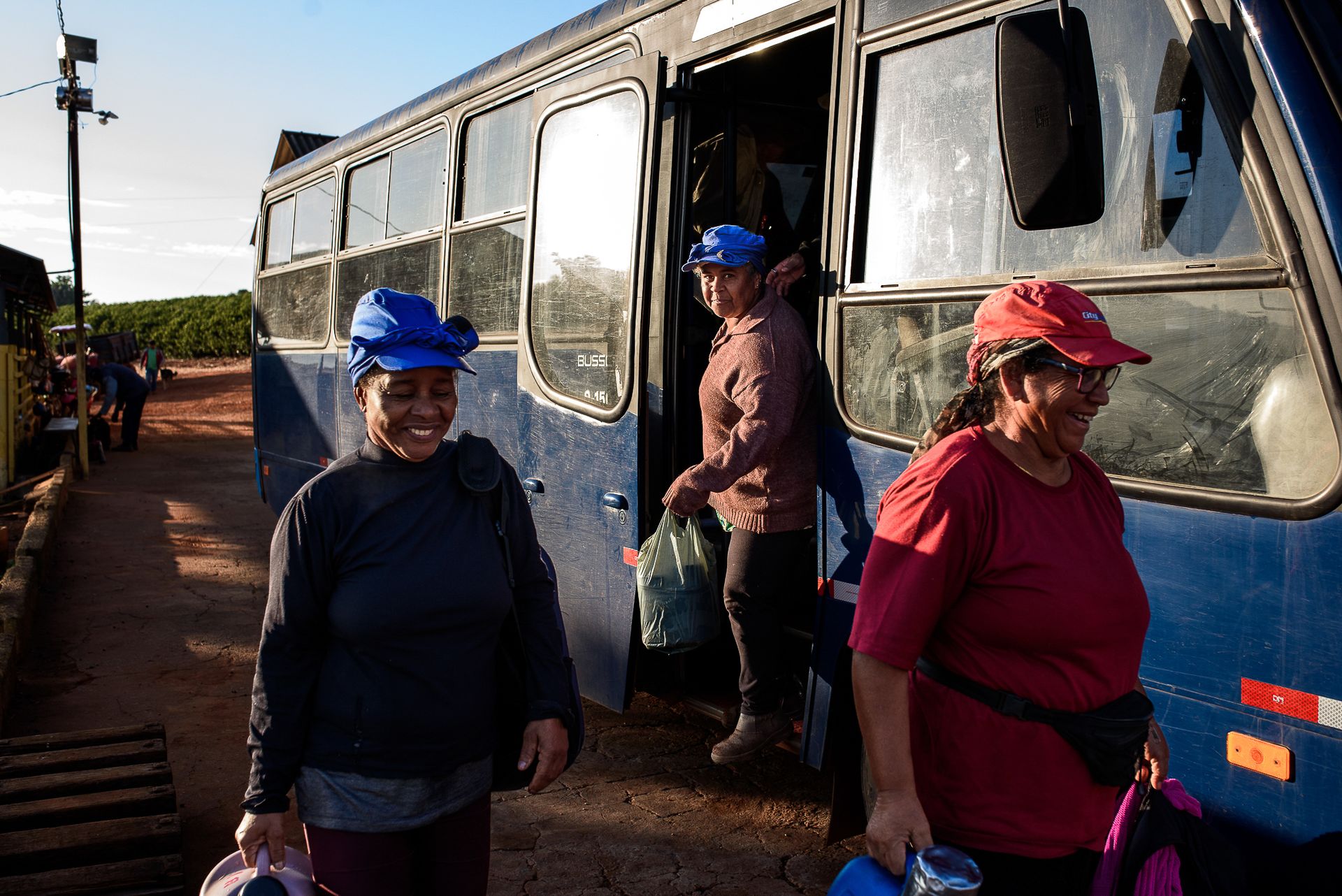 MATRIARCHS OF THE COFFEE FIELDS : the social shift on the leadership and identity of a powerful conservative industry by Monique Olive - 2 - 3