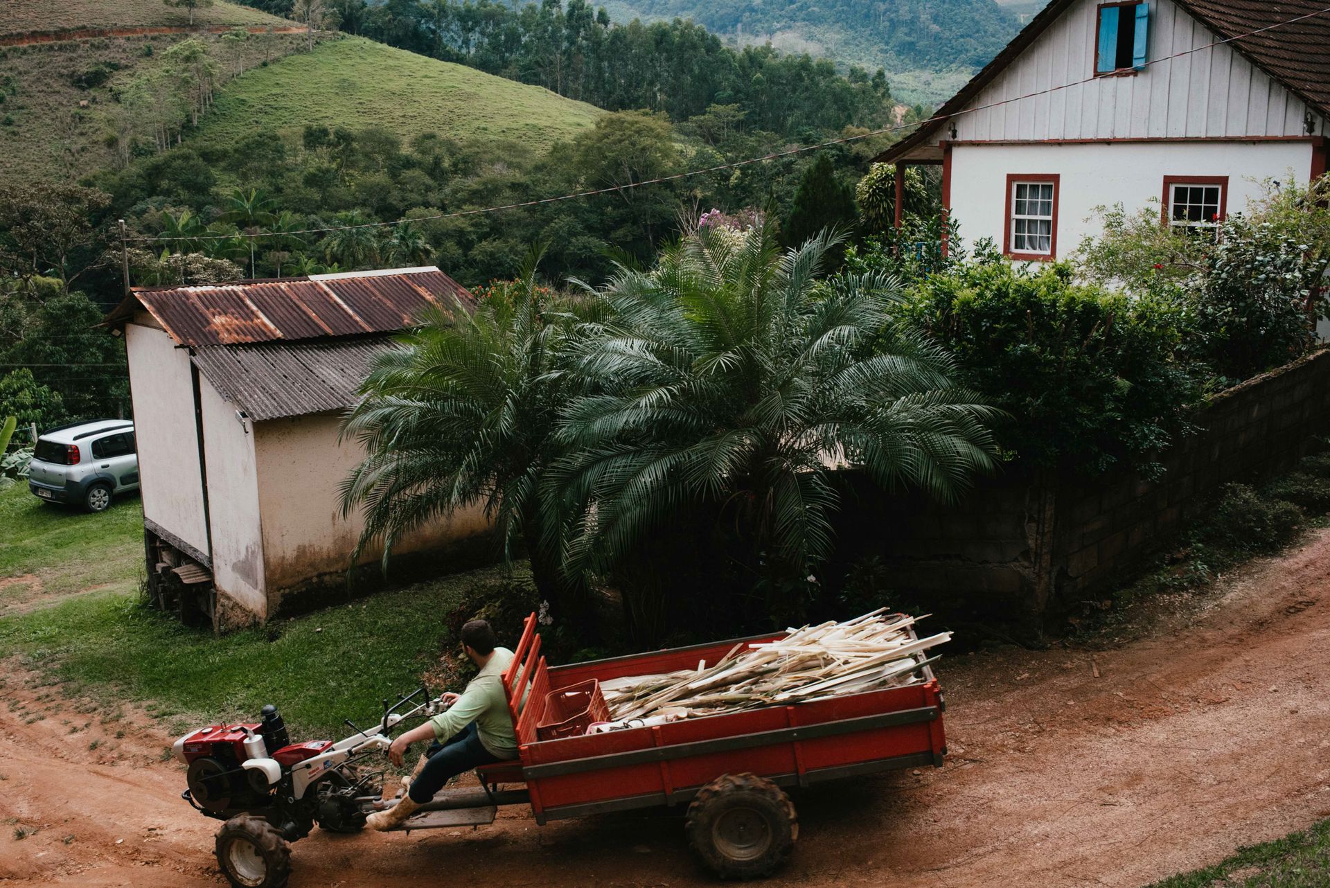 SOCIAL MAKE-UP:  The reflex of the urban crisis in major cities of Brazil by Ana Montez - 2 - 9