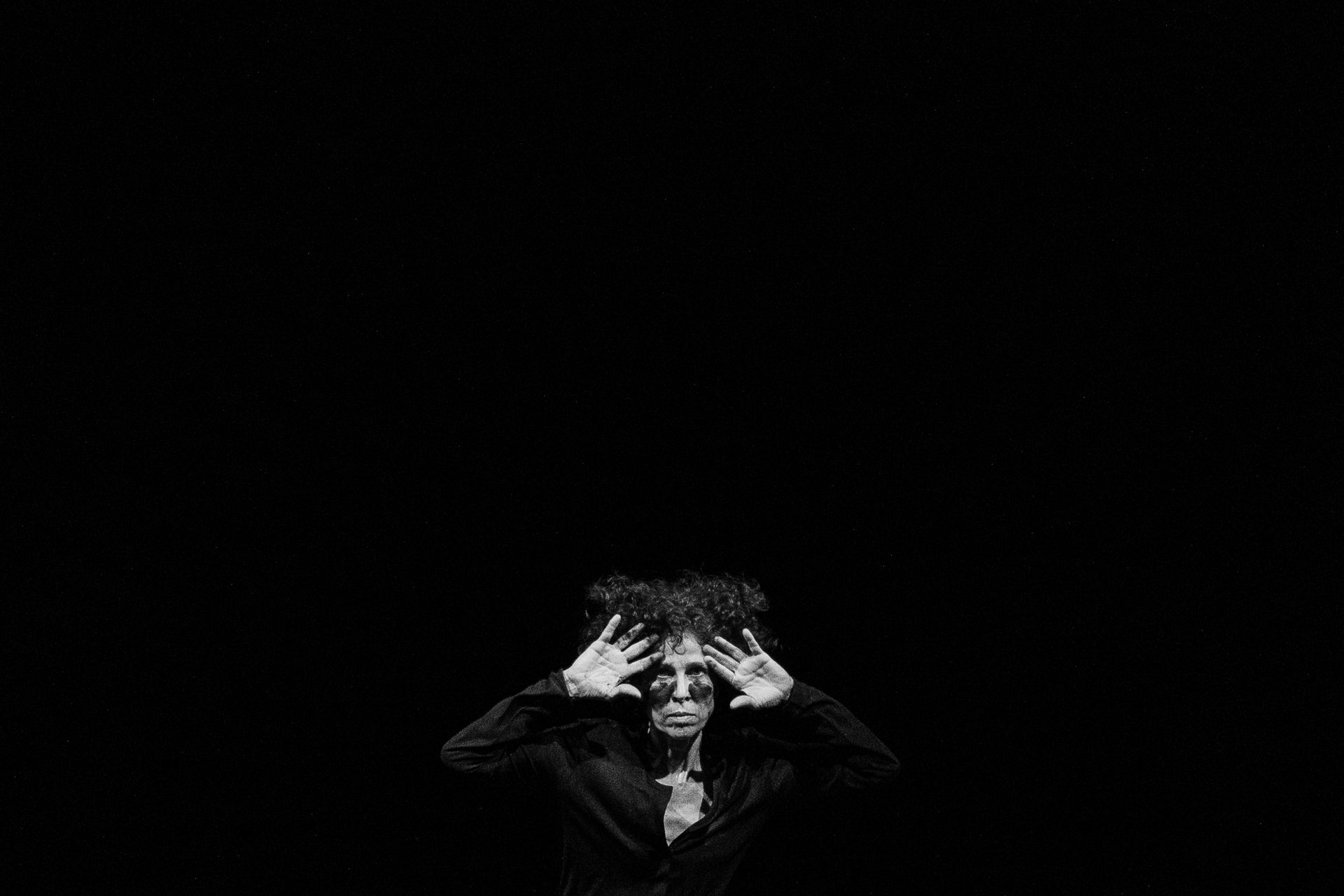 EXPIRATION DATE: The backstage of the Ageism in the Dance Scene in Brazil by Carol Pires - 2 - 30