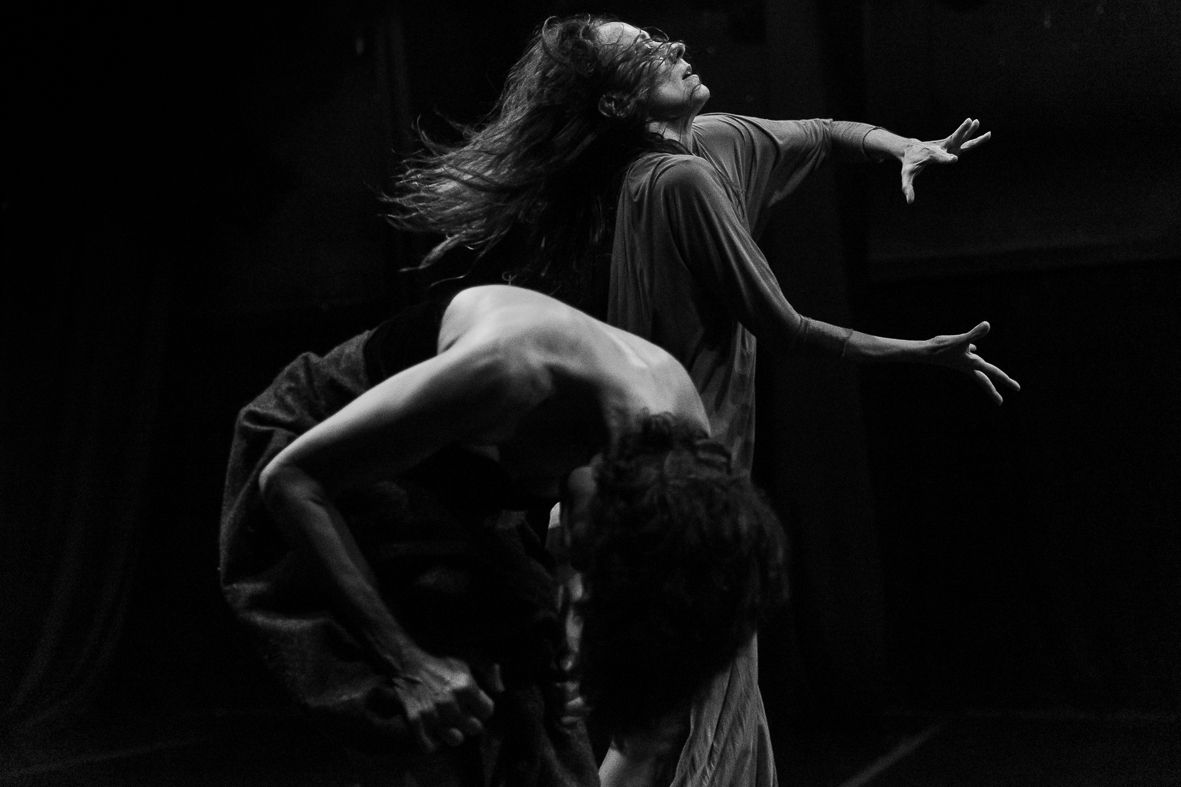 EXPIRATION DATE: The backstage of the Ageism in the Dance Scene in Brazil by Carol Pires - 2 - 1