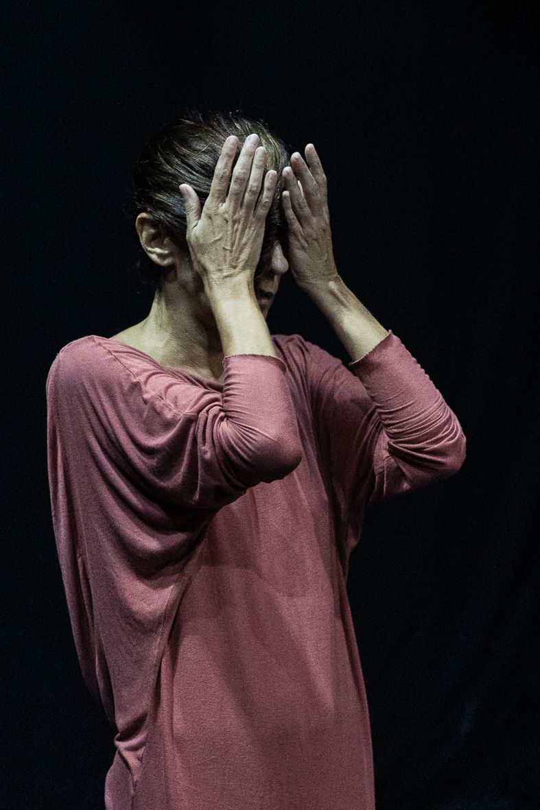 EXPIRATION DATE: The backstage of the Ageism in the Dance Scene in Brazil by Carol Pires - 3 - 2