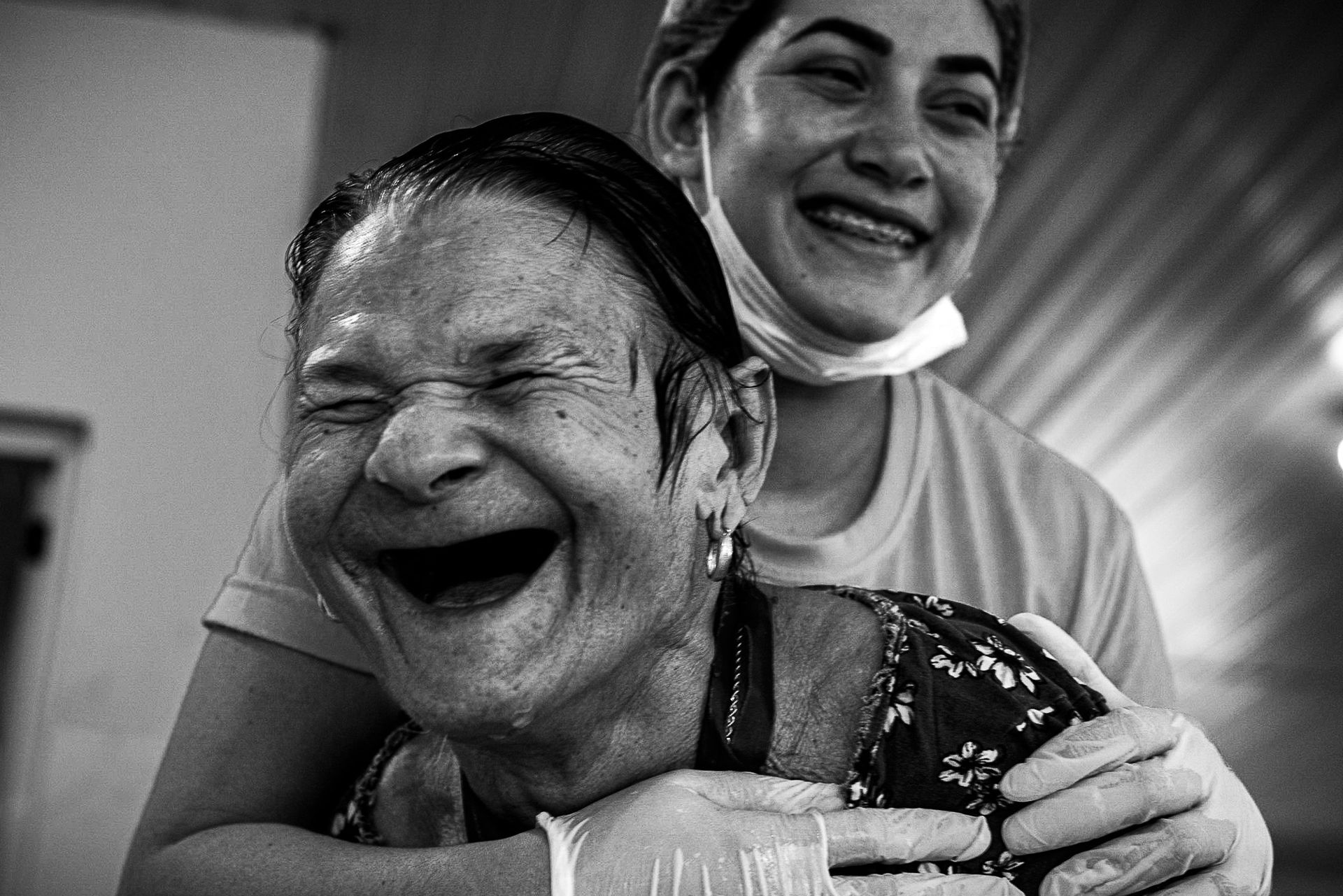 THE LAST STATION by Pri Ribeiro-  long-term care facilities and the challenges to ensure quality of life to older adults dealing with economic and mental vulnerabilities . - 2 - 41