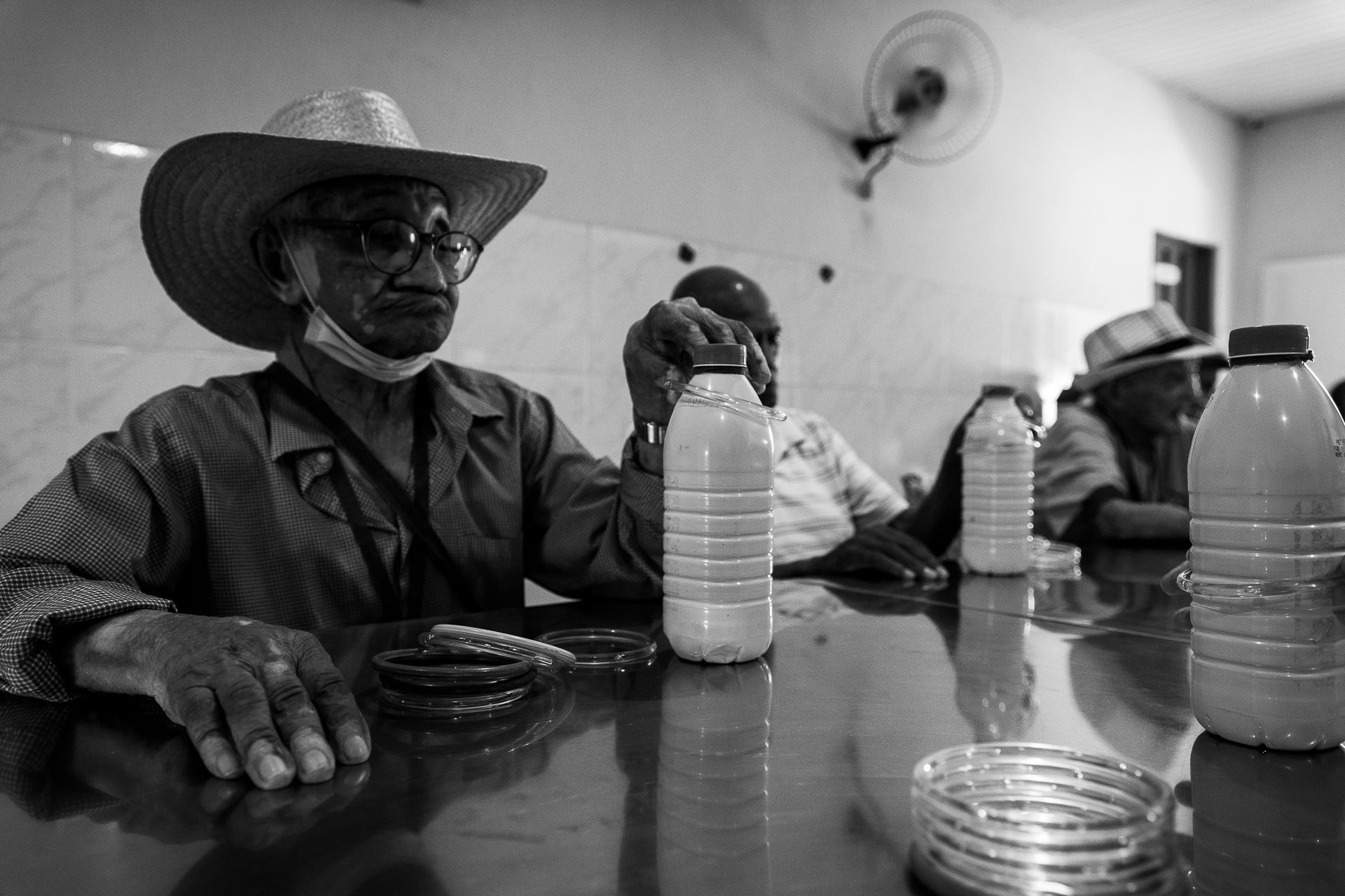 THE LAST STATION by Pri Ribeiro-  long-term care facilities and the challenges to ensure quality of life to older adults dealing with economic and mental vulnerabilities . - 2 - 21