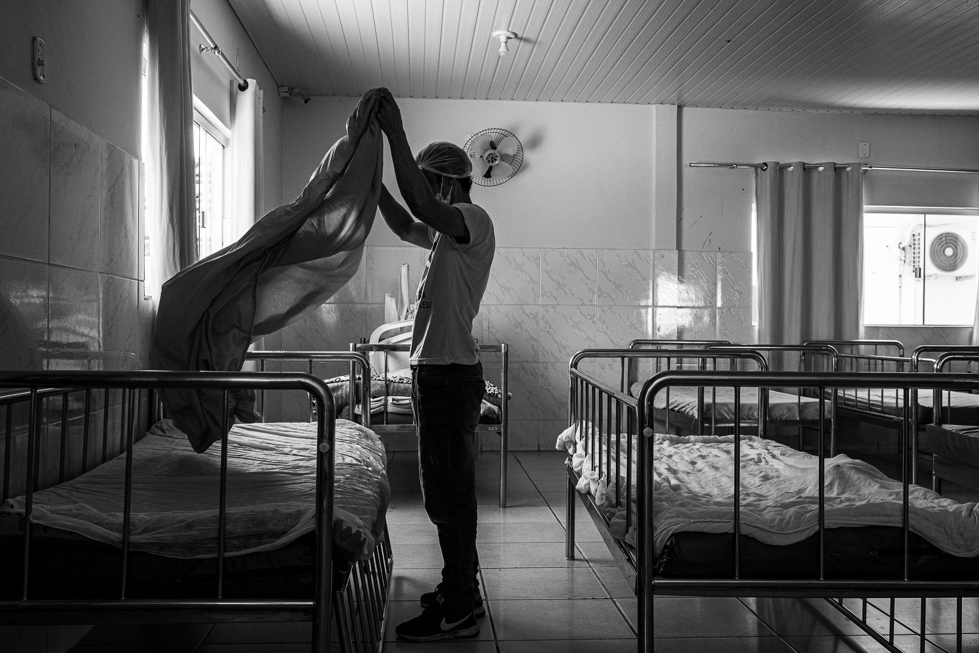 THE LAST STATION by Pri Ribeiro-  long-term care facilities and the challenges to ensure quality of life to older adults dealing with economic and mental vulnerabilities . - 2 - 20