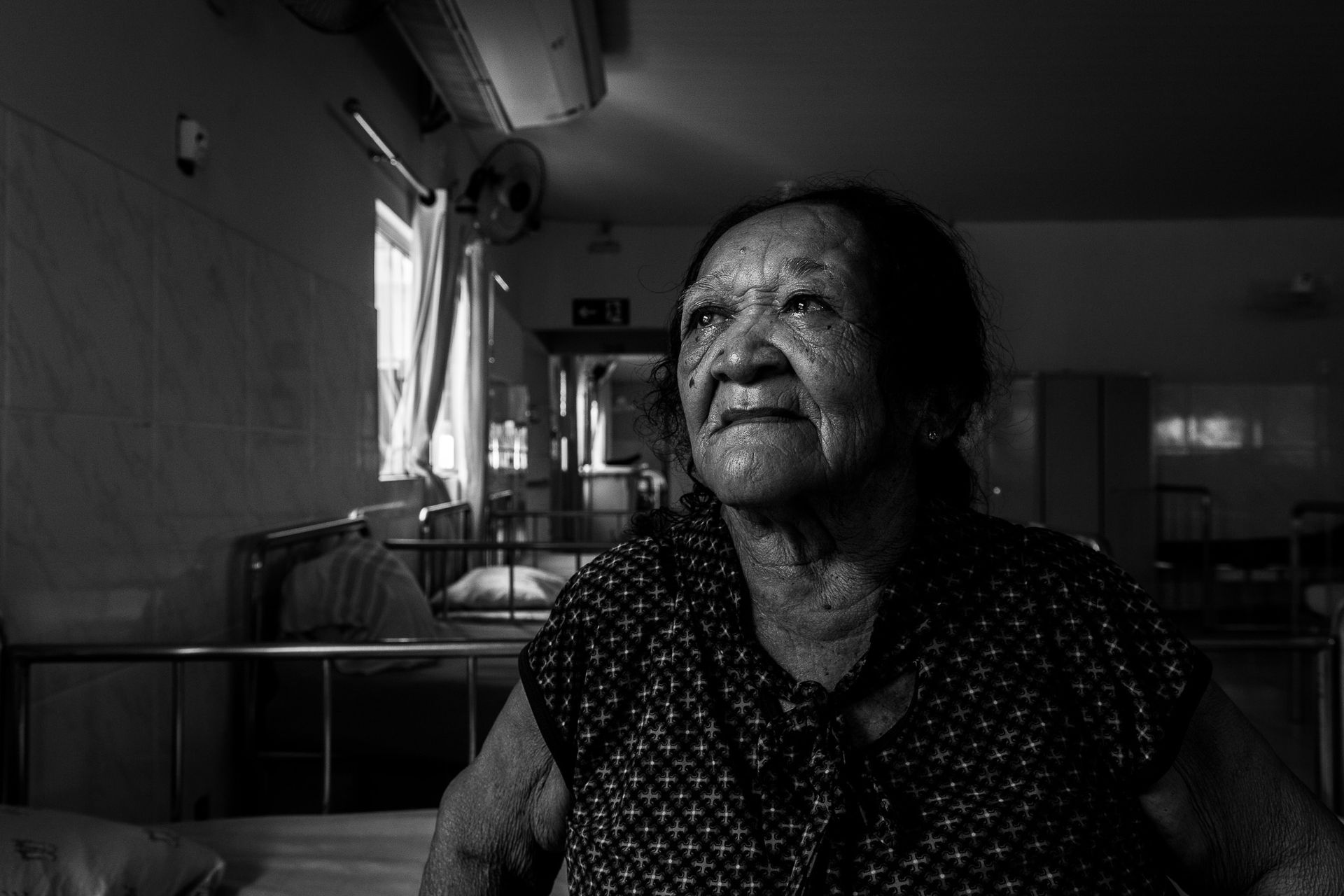 THE LAST STATION by Pri Ribeiro-  long-term care facilities and the challenges to ensure quality of life to older adults dealing with economic and mental vulnerabilities . - 2 - 17