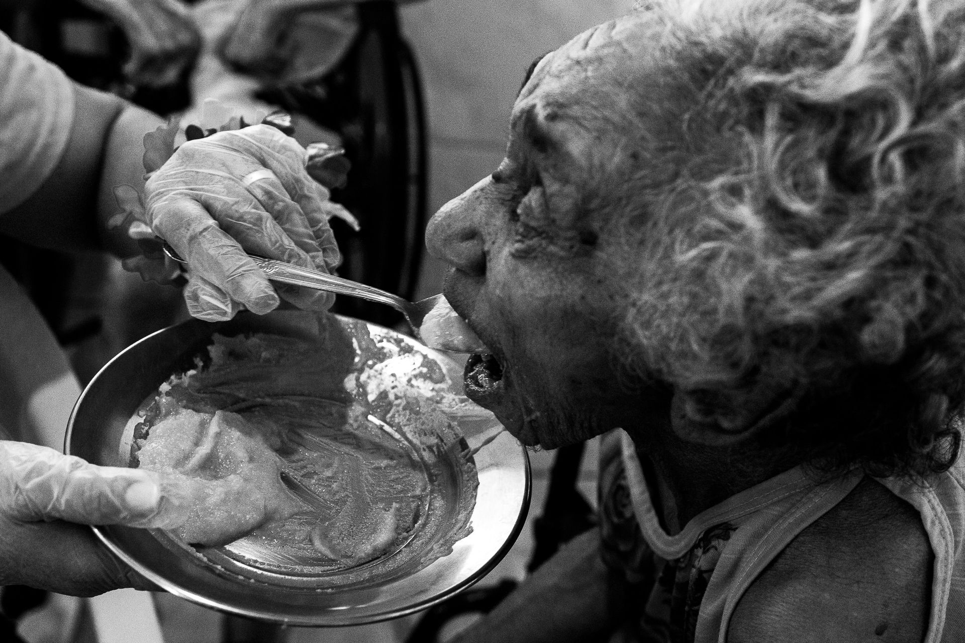 THE LAST STATION by Pri Ribeiro-  long-term care facilities and the challenges to ensure quality of life to older adults dealing with economic and mental vulnerabilities . - 2 - 1