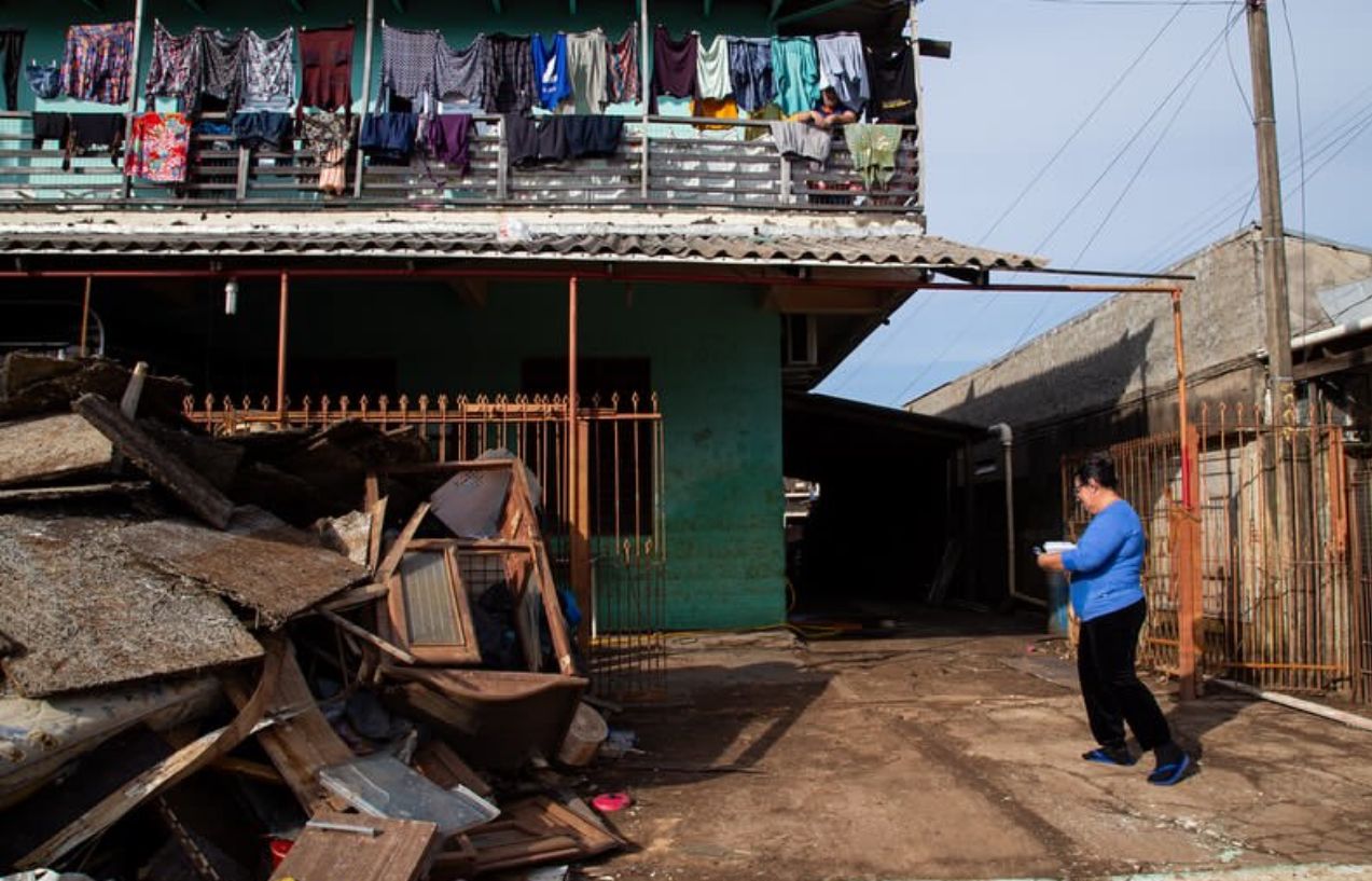 CLIMATE VULNERABILITY: The portrait of the South of Brazil, constantly susceptible to natural disasters, as tipping point of the climate emergential crisis impacting Brazilian lives. - 3 - 3