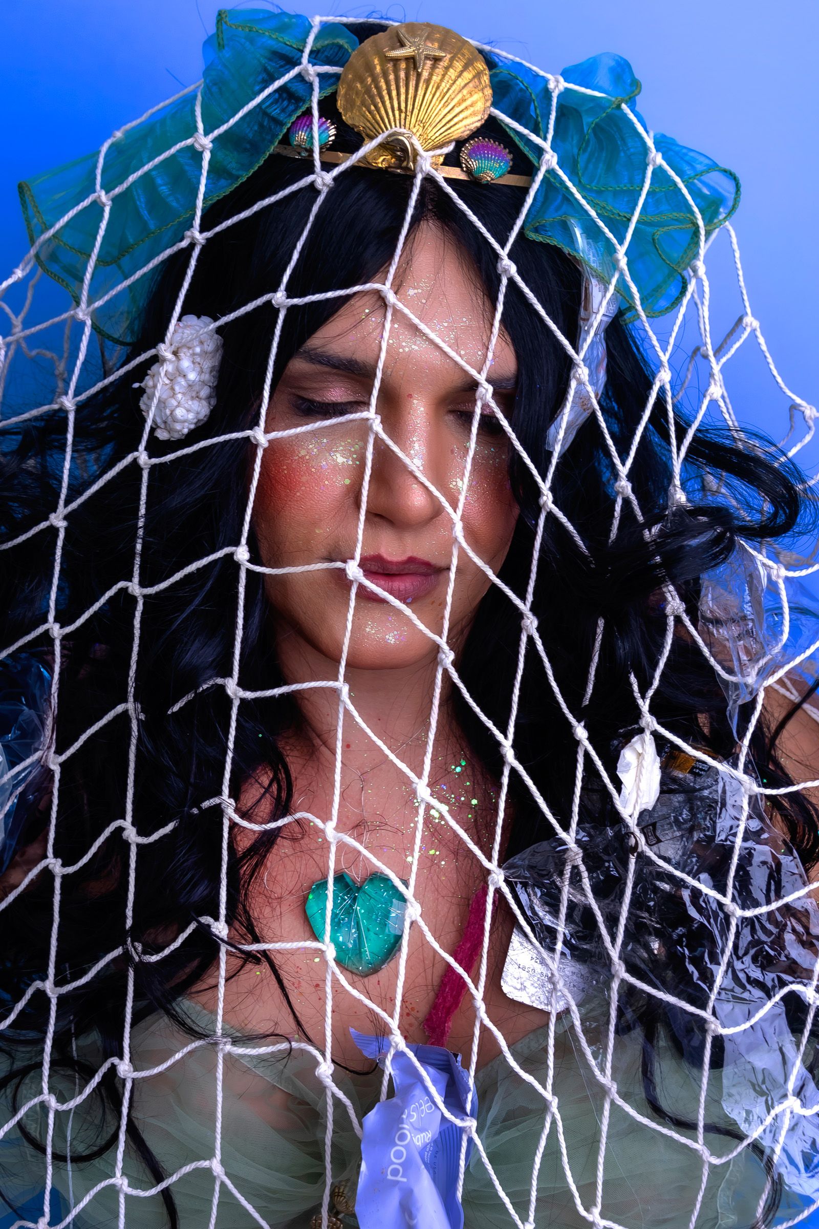 GODS, MYTHS AND DETRITUS- Aquatic ecosystems and the critical chain crisis by Malu Ornelas - 3 - 7