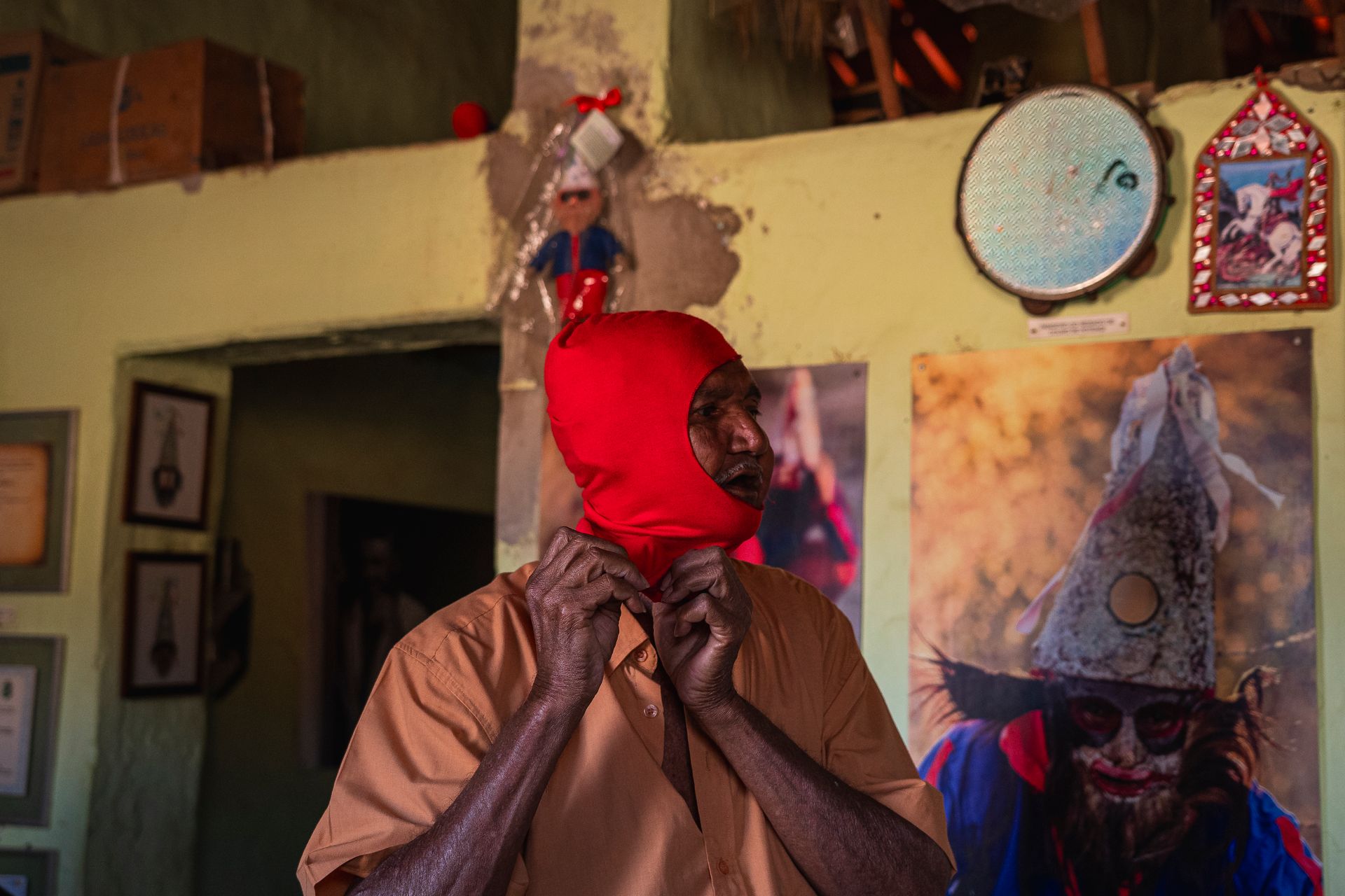 NORTHERN BRAZIL: IDENTITY UNDER CLIMATE PRESSURE a long term investivagion of silent effects of the new transformative landscape of the North of Brazil dealing with its endangered traditions, ecosystems and human stories by Nádia Borborema - 2 - 12