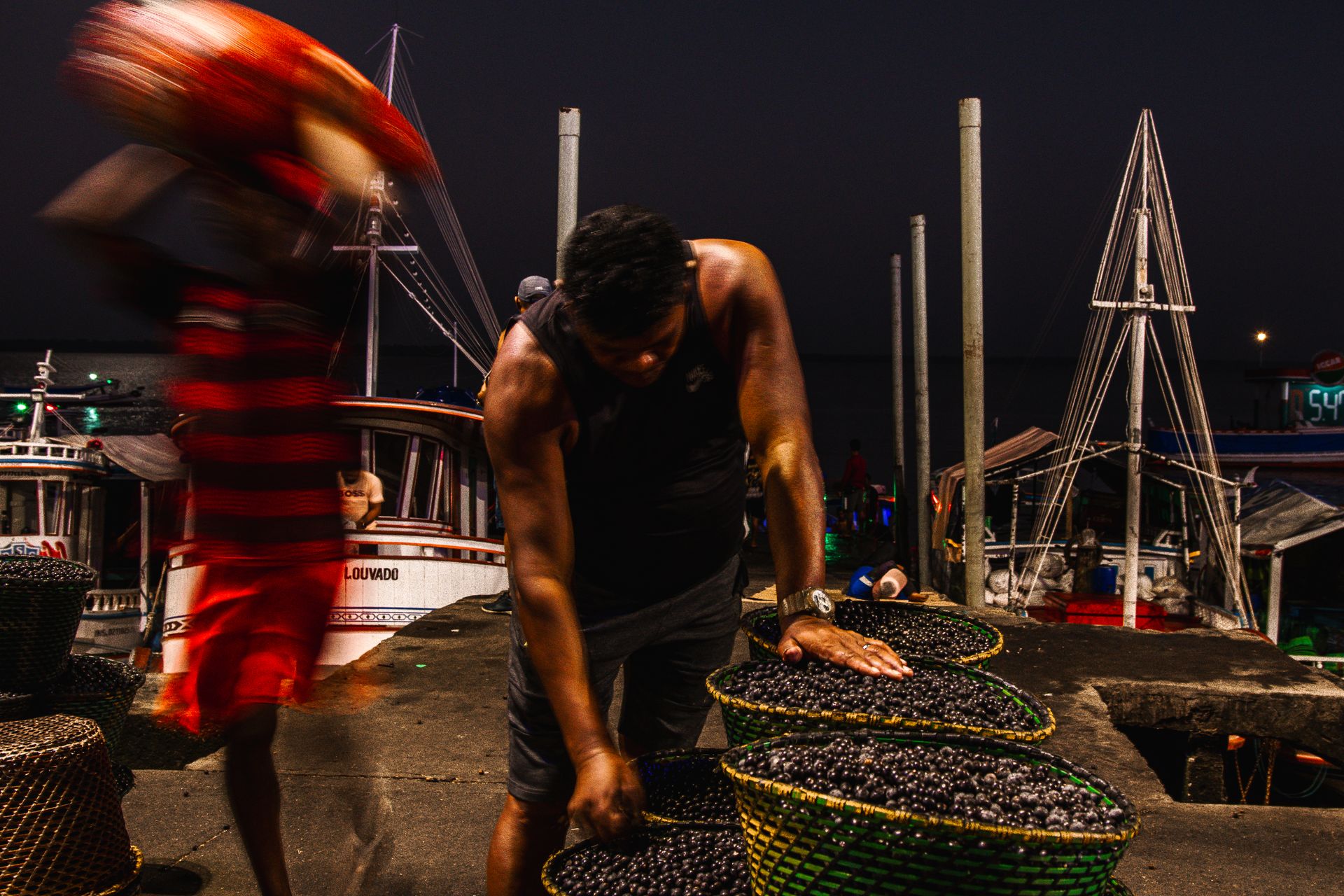 NORTHERN BRAZIL: IDENTITY UNDER CLIMATE PRESSURE a long term investivagion of silent effects of the new transformative landscape of the North of Brazil dealing with its endangered traditions, ecosystems and human stories by Nádia Borborema - 2 - 26