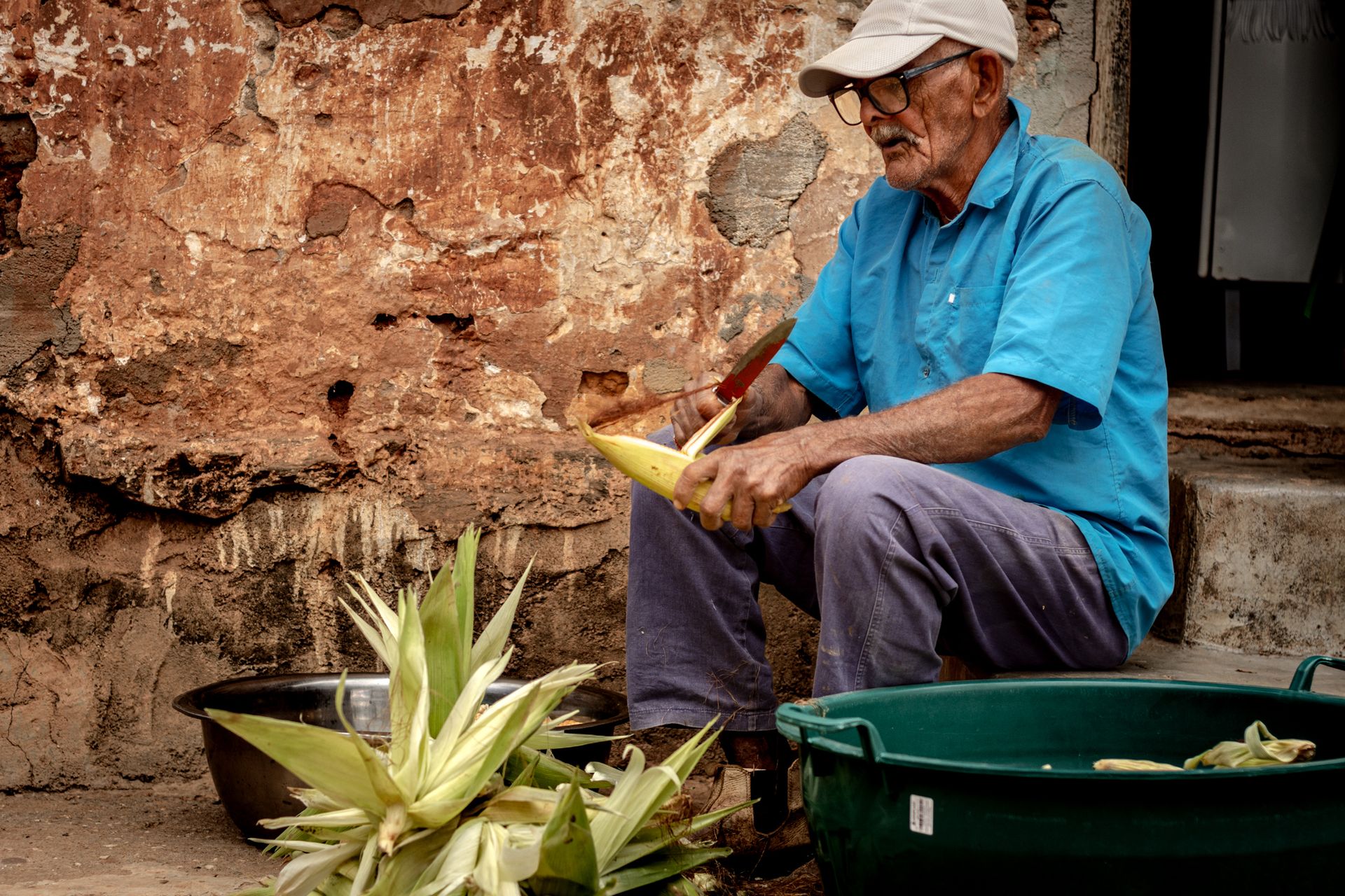 THE HUMAN AND ENVIRONMENTAL COST OF LITHIUM:A long-term investigation into the silent environmental and social challenges surrounding lithium extraction in Brazil, by Priscila Ribeiro. - 2 - 35