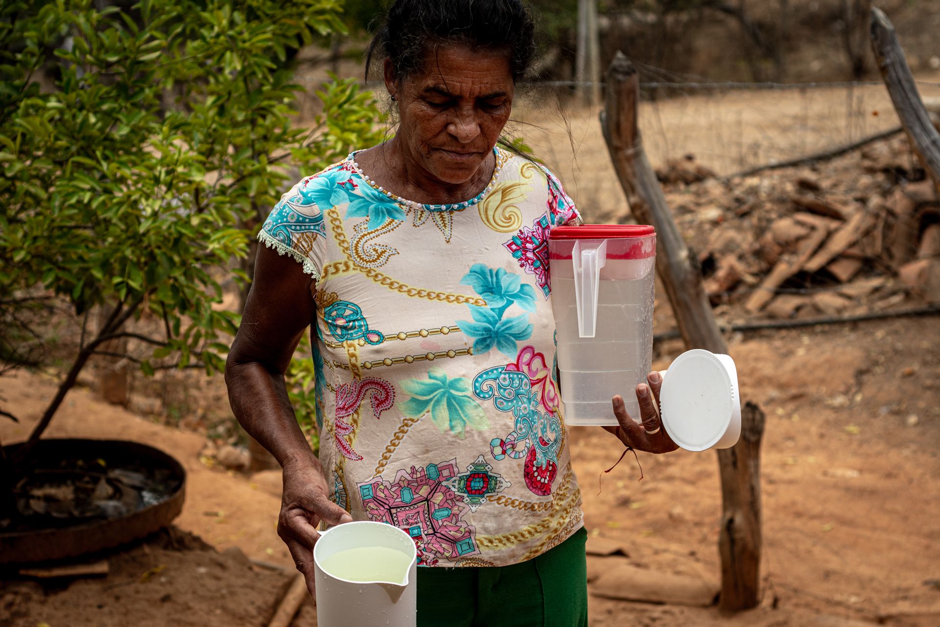 THE HUMAN AND ENVIRONMENTAL COST OF LITHIUM:A long-term investigation into the silent environmental and social challenges surrounding lithium extraction in Brazil, by Priscila Ribeiro. - 2 - 36