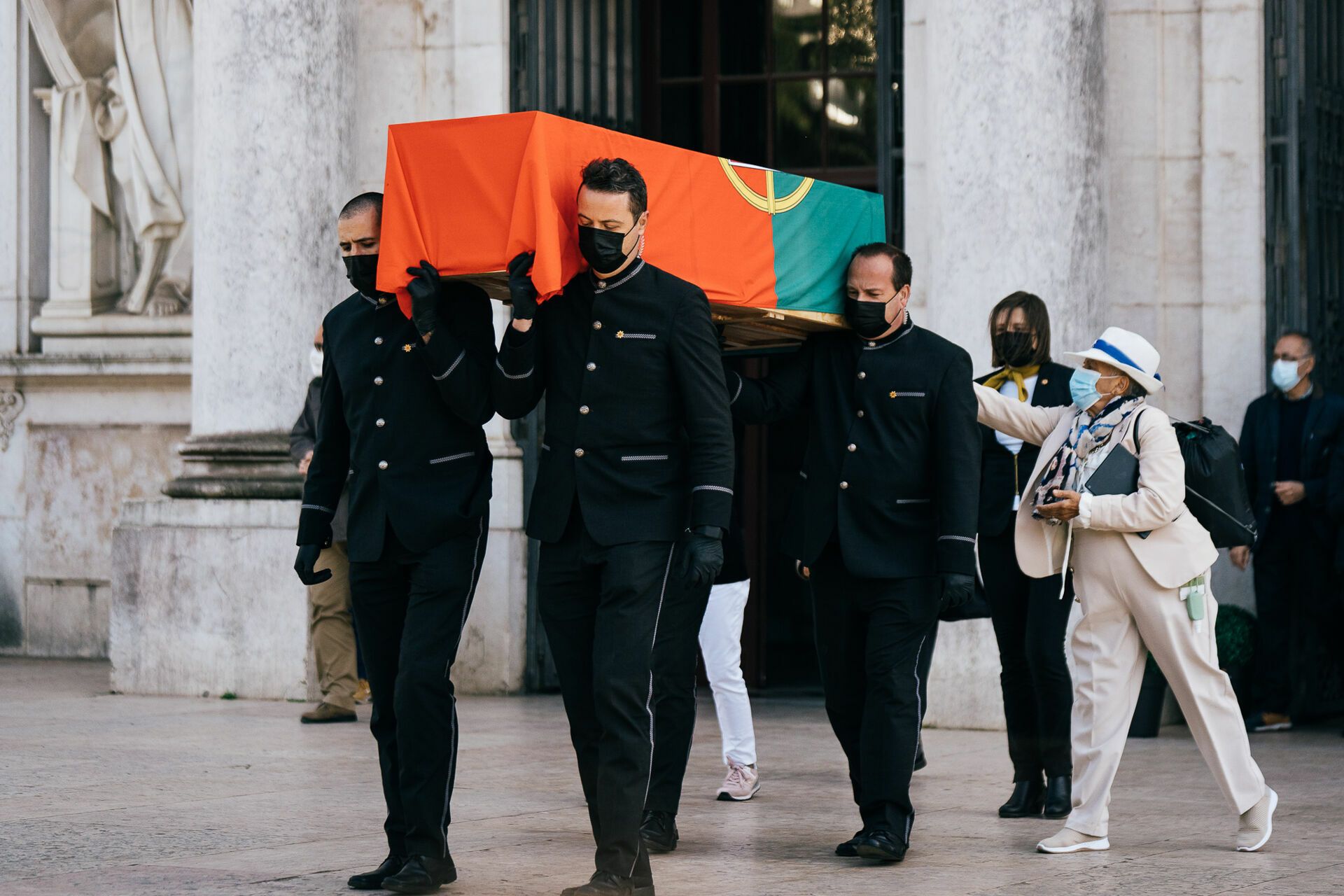 Cerimónias Fúnebres de Eunice Muñoz - 2 - 0