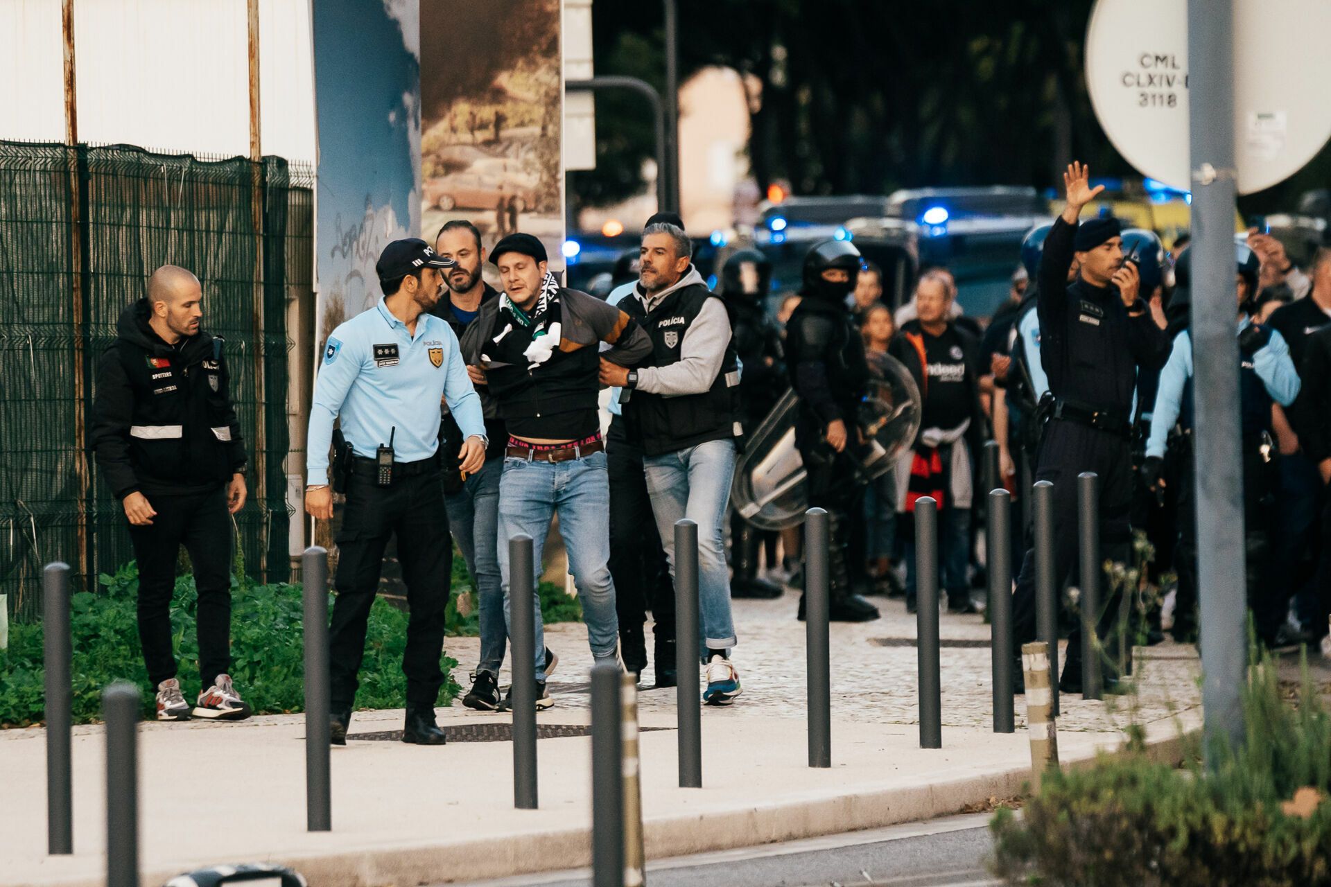 Sporting - Eintracht Frankfurt // Acompanhamento da claque - 2 - 0