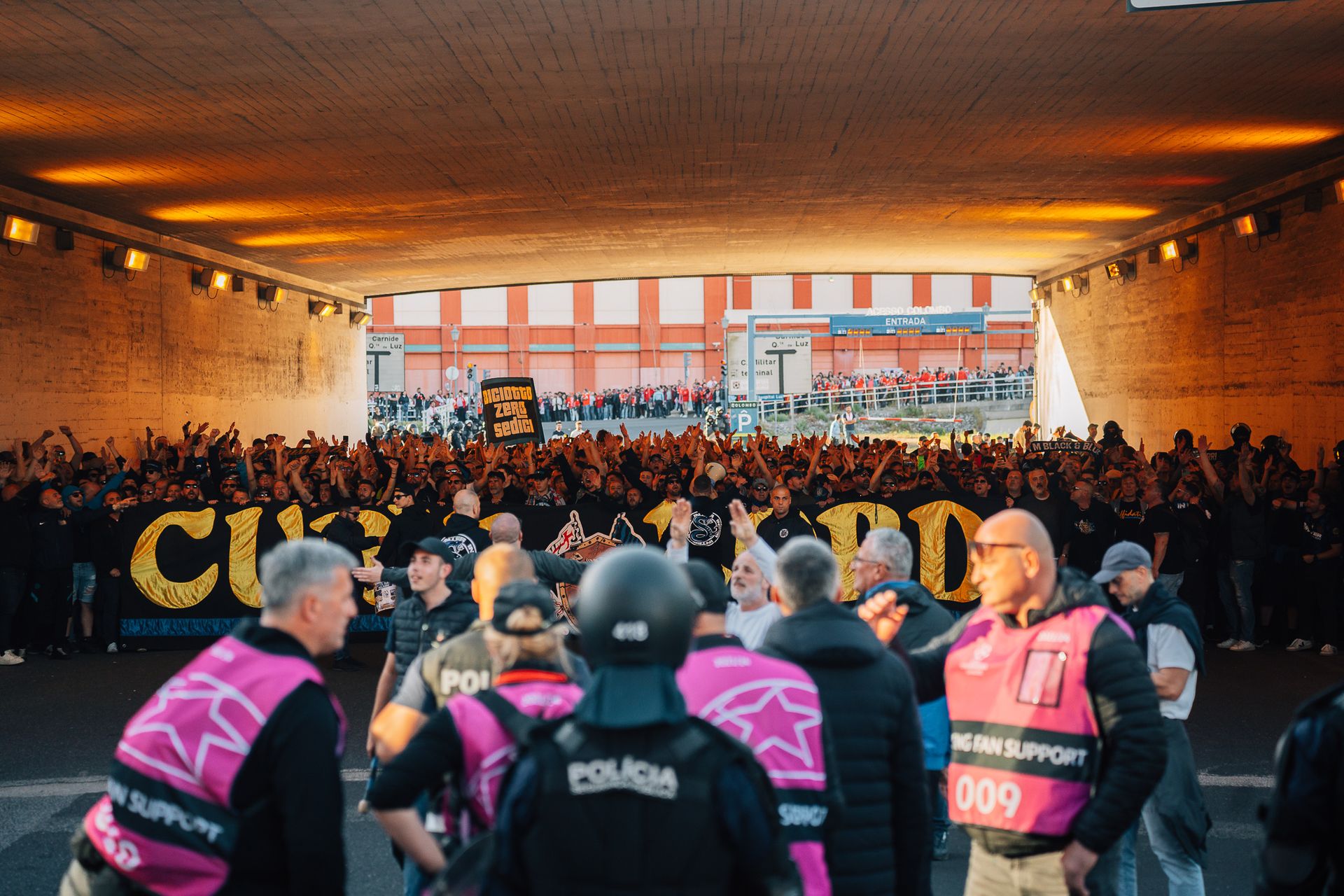 Benfica - Inter de Milão - 2 - 0