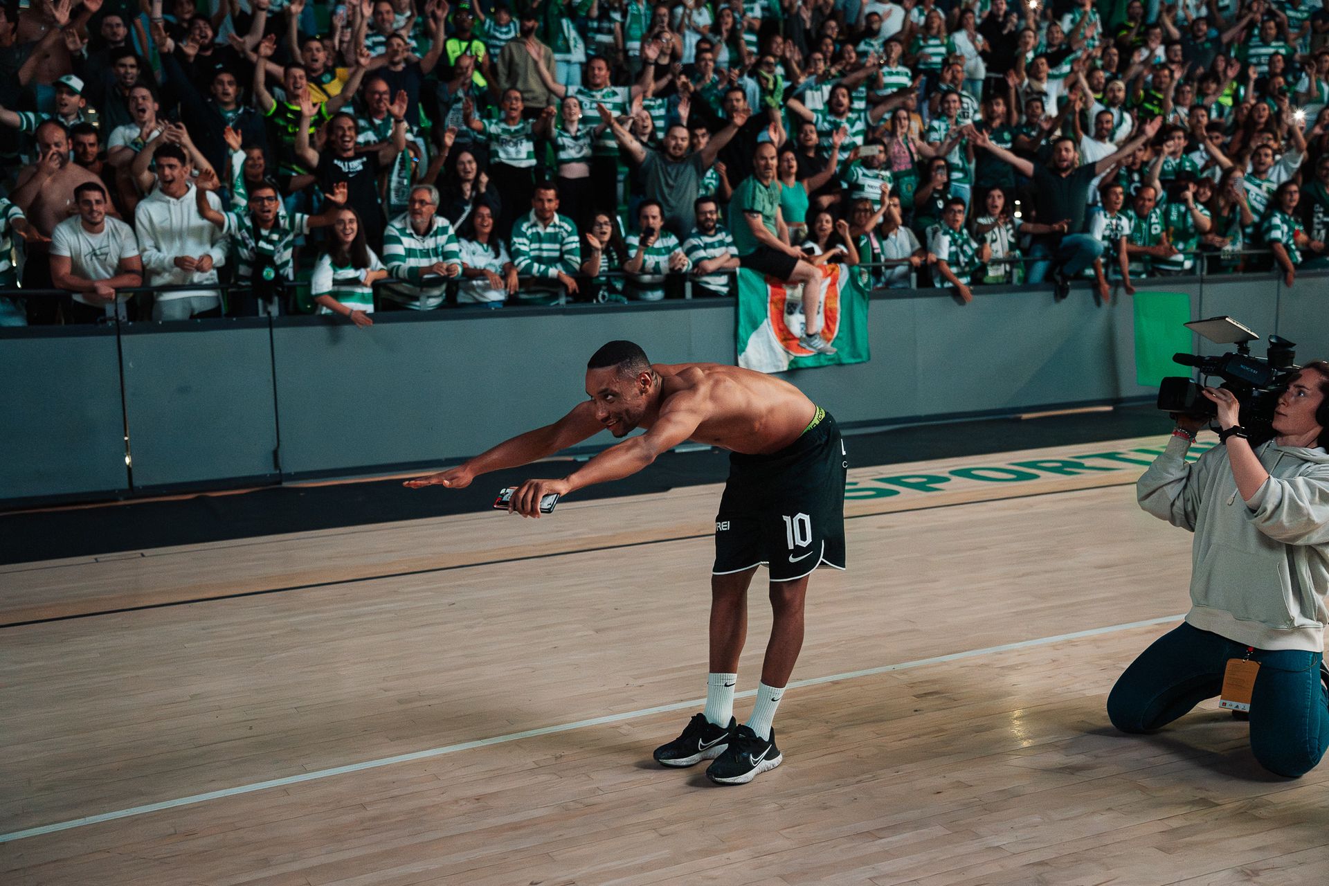 Sporting C.P // Tricampeão Nacional FutSal - 2 - 0