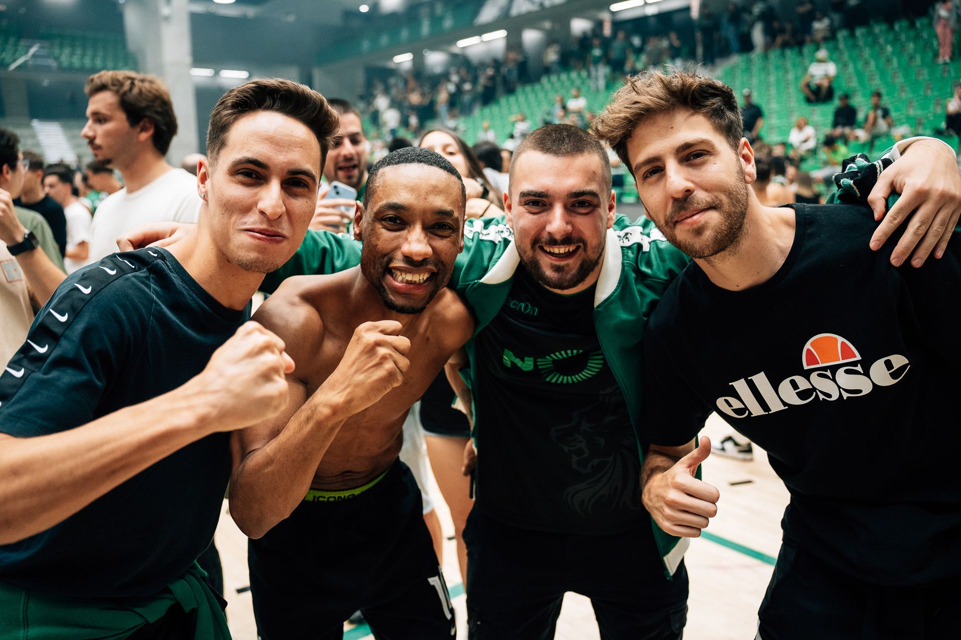 Sporting C.P // Tricampeão Nacional FutSal - 2 - 0