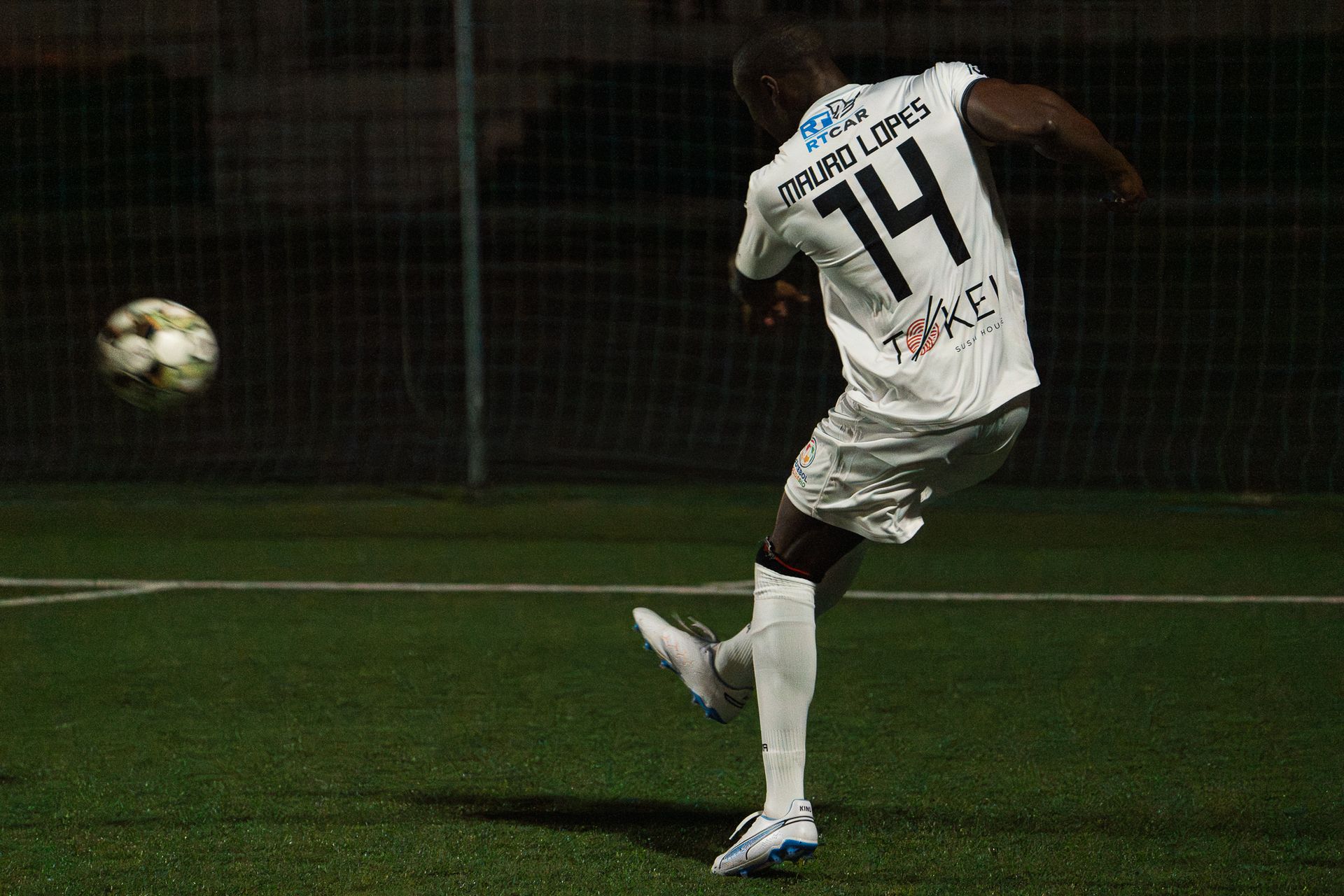 Futebol Solidário no Estádio do Sacavém - 2 - 0