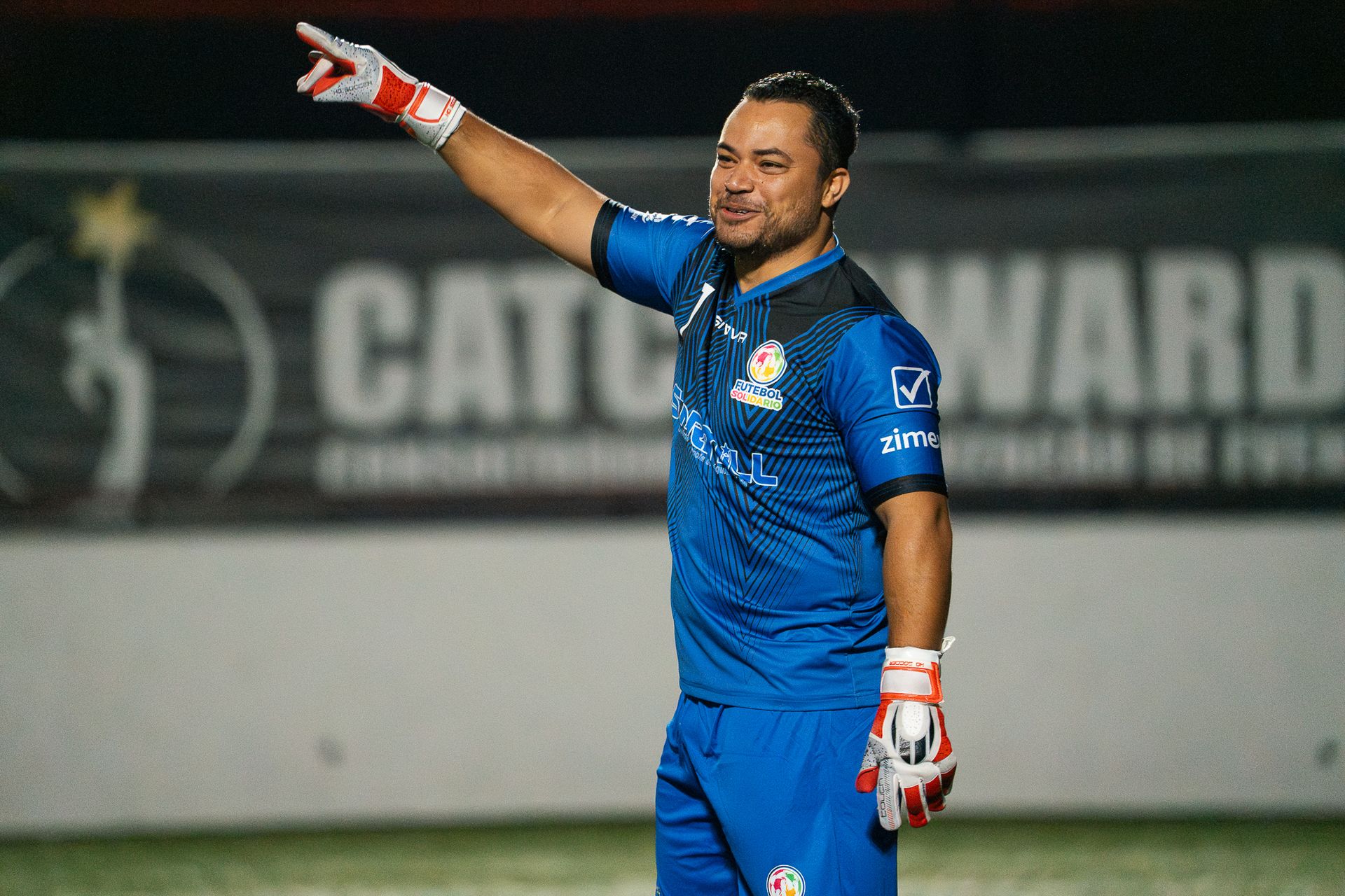 Futebol Solidário no Estádio do Sacavém - 2 - 0