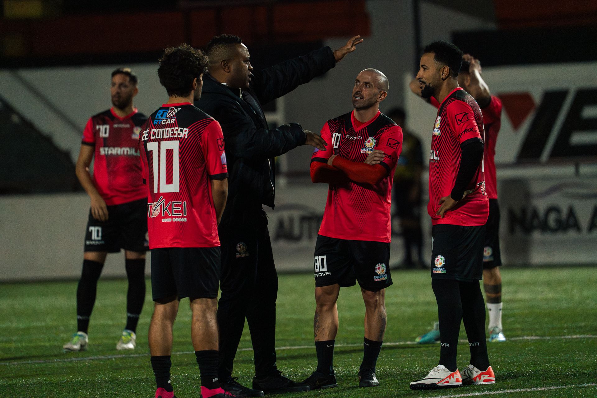 Futebol Solidário no Estádio do Sacavém - 2 - 0