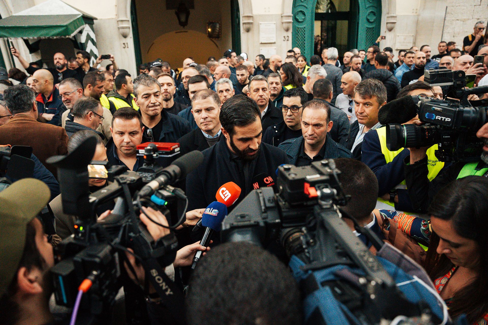 Concentração de Polícias - 2 - 0