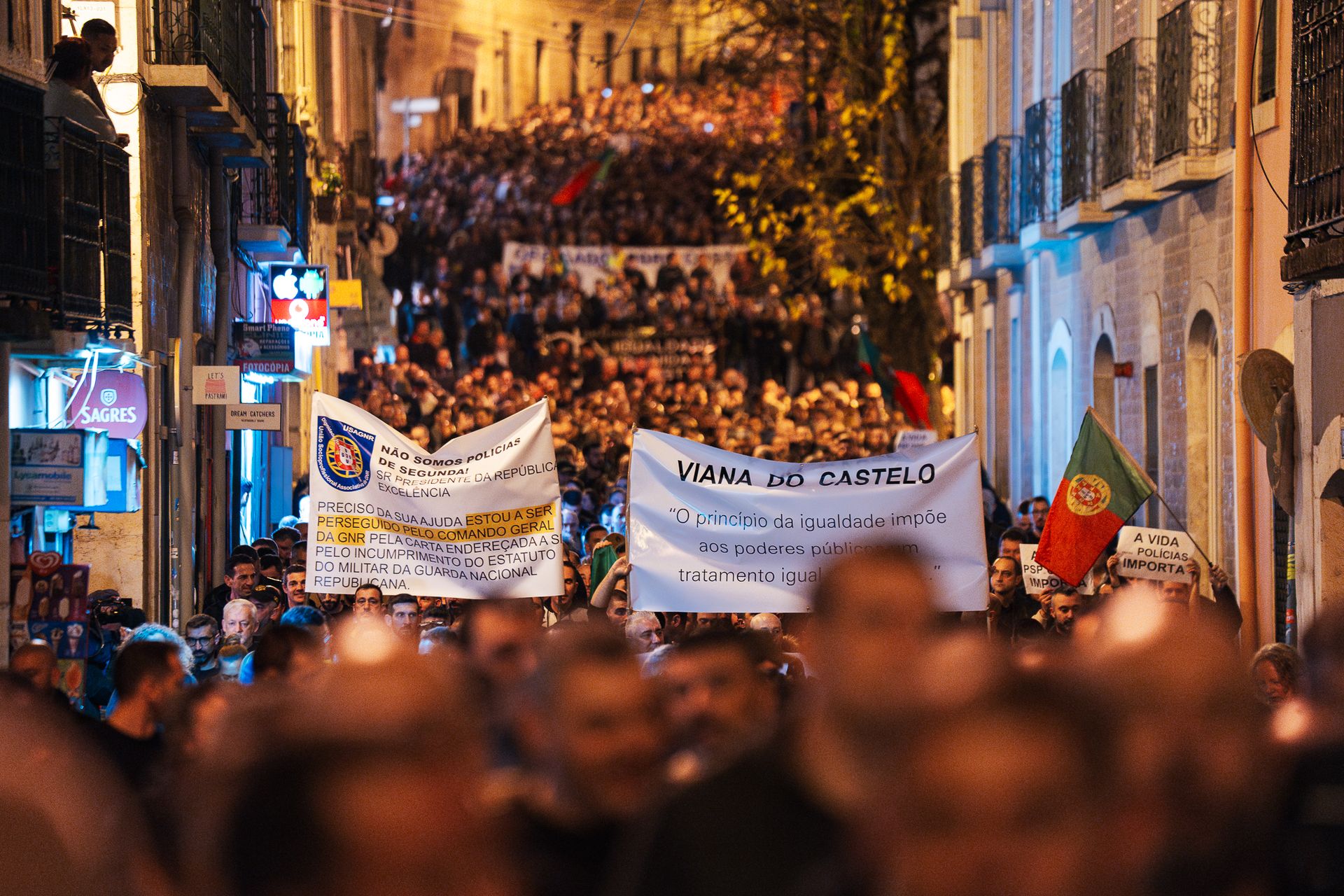 Concentração de Polícias - 2 - 0