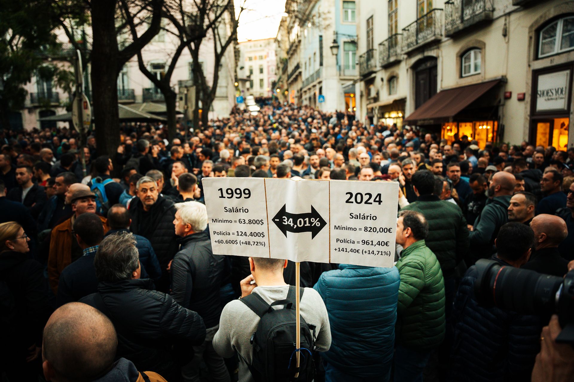 Concentração de Polícias - 2 - 0