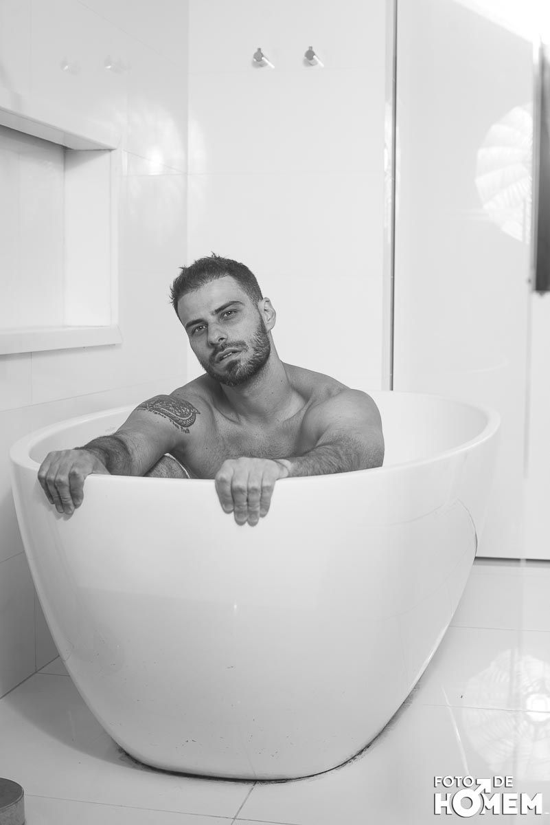 Lucas Malvacini - ator da novela "Amor à Vida" - Rede Globo" - 2 - 0