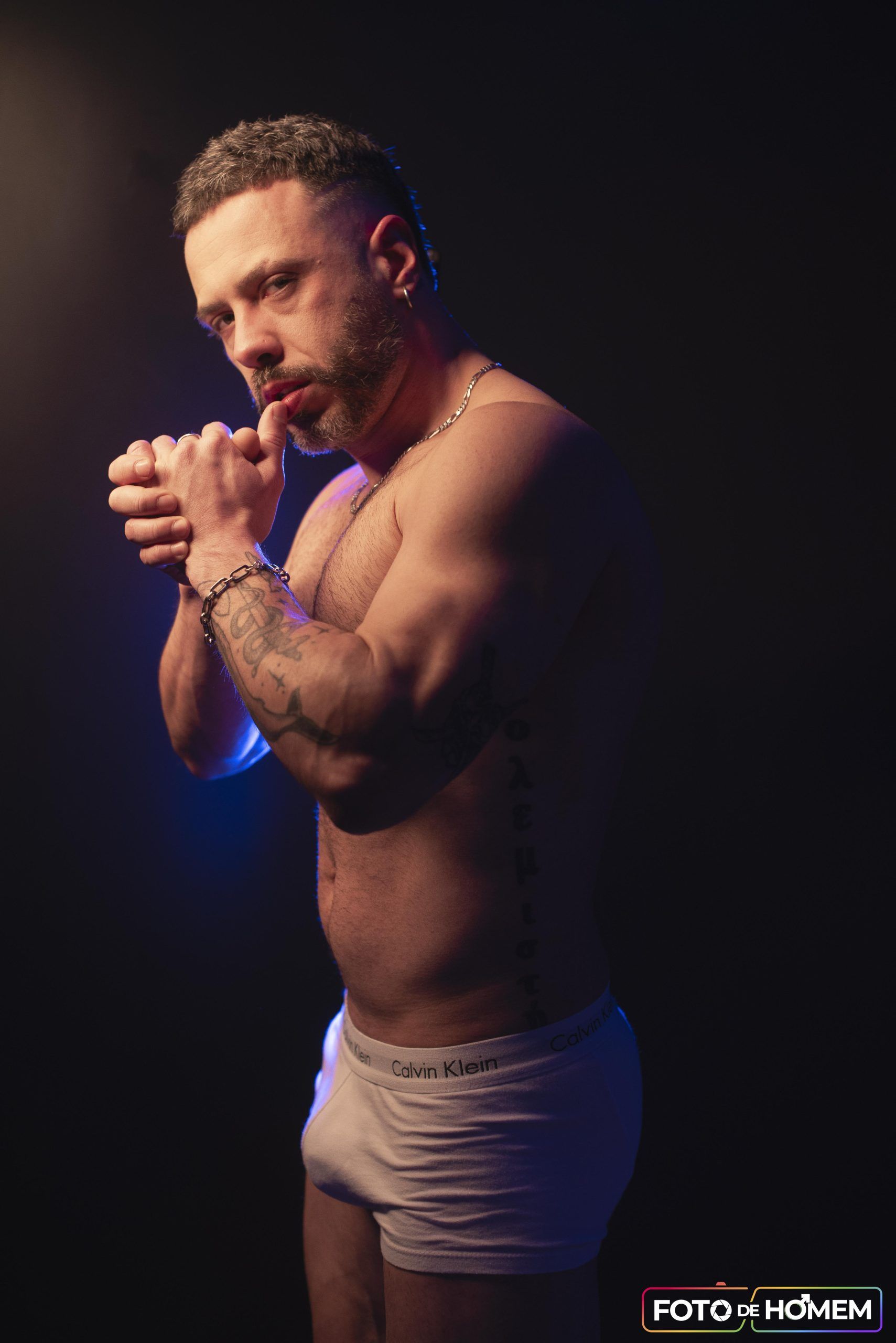 Ensaio de nu masculino em motel em Porto Alegre - 2 - 3