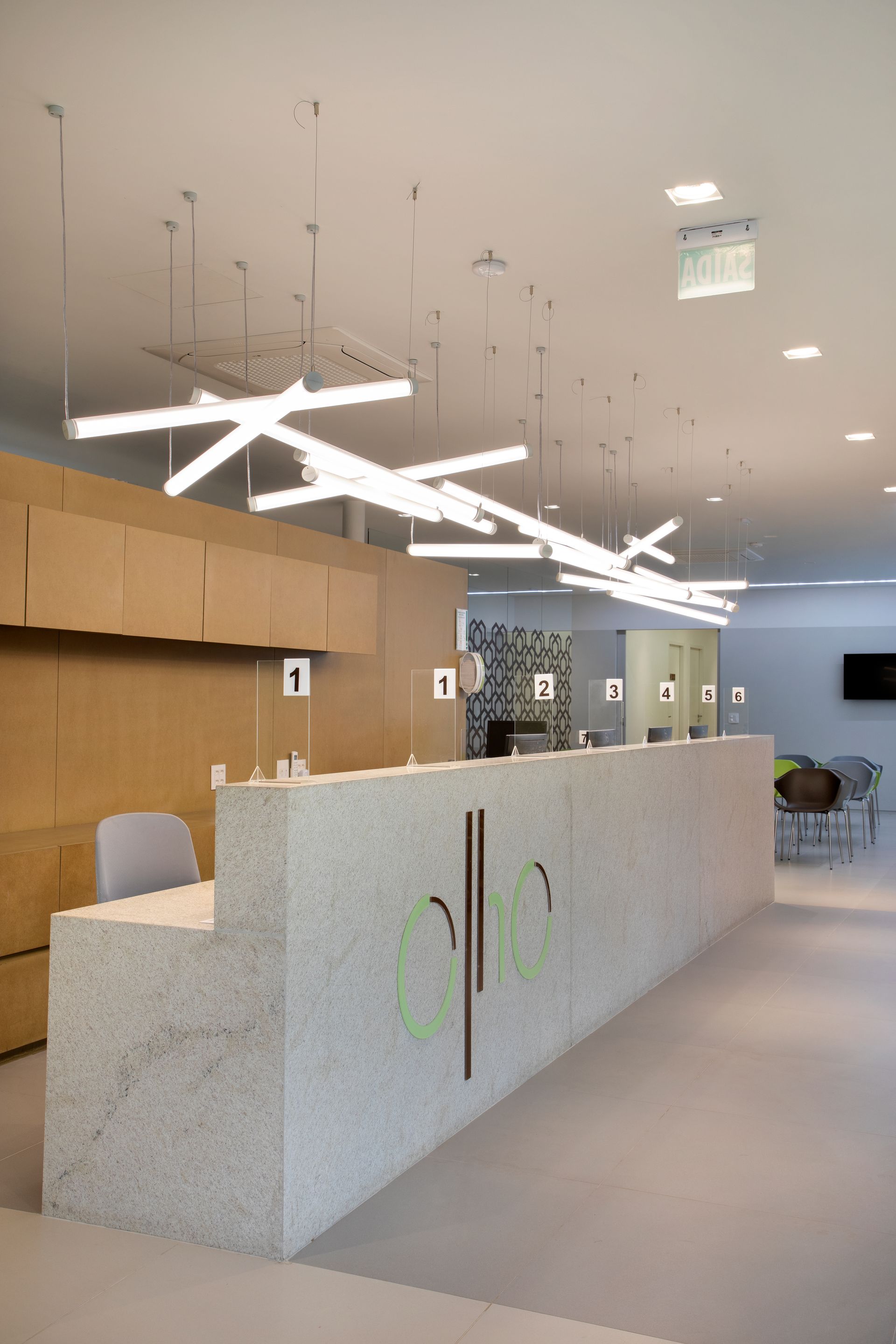 OLHO CLÍNICA - 18 - 0