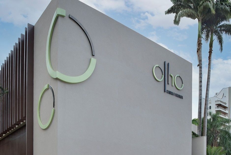 OLHO CLÍNICA - 1 - 2