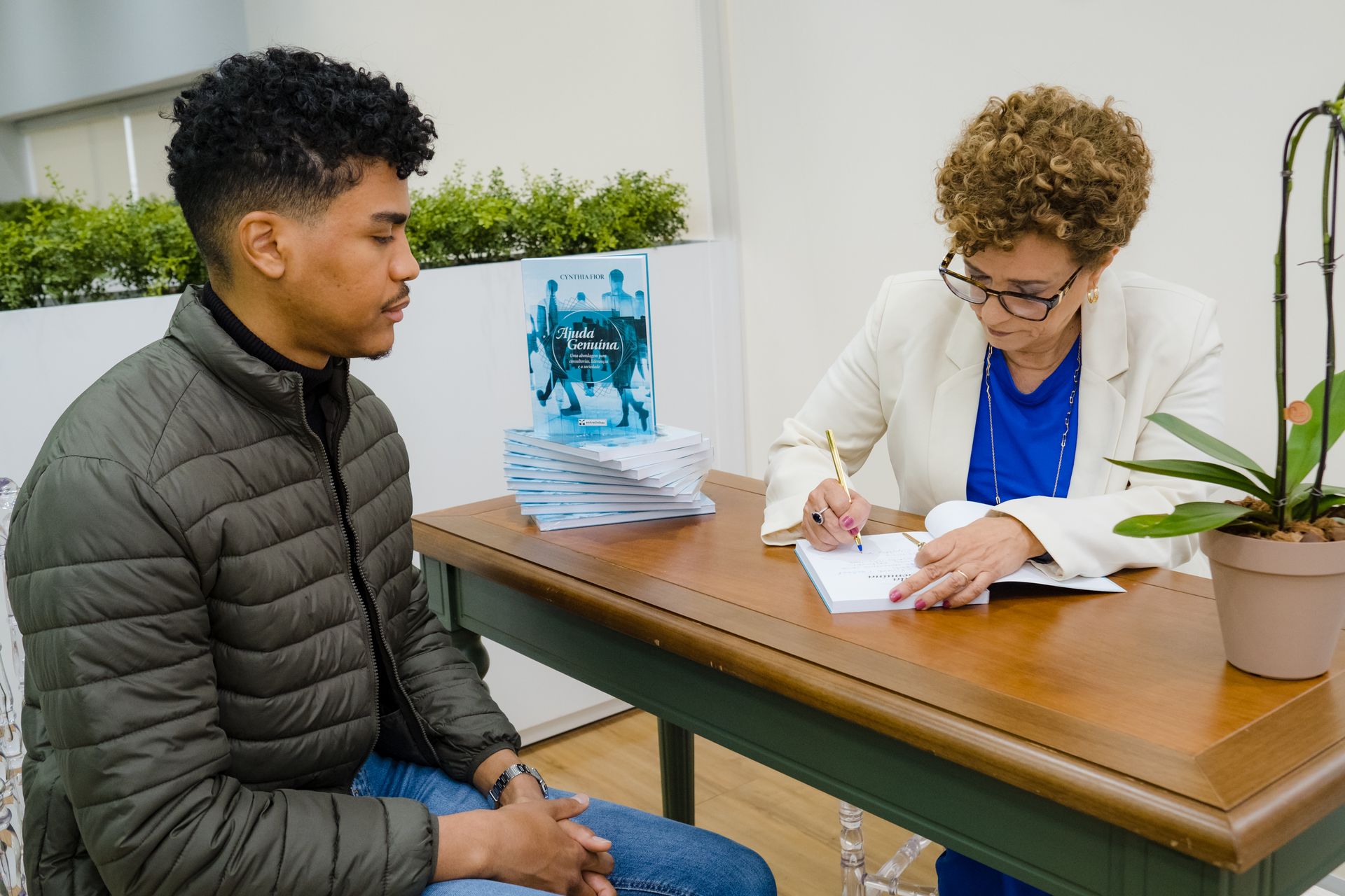 Lançamento do livro Ajuda Genuína - 2 - 43
