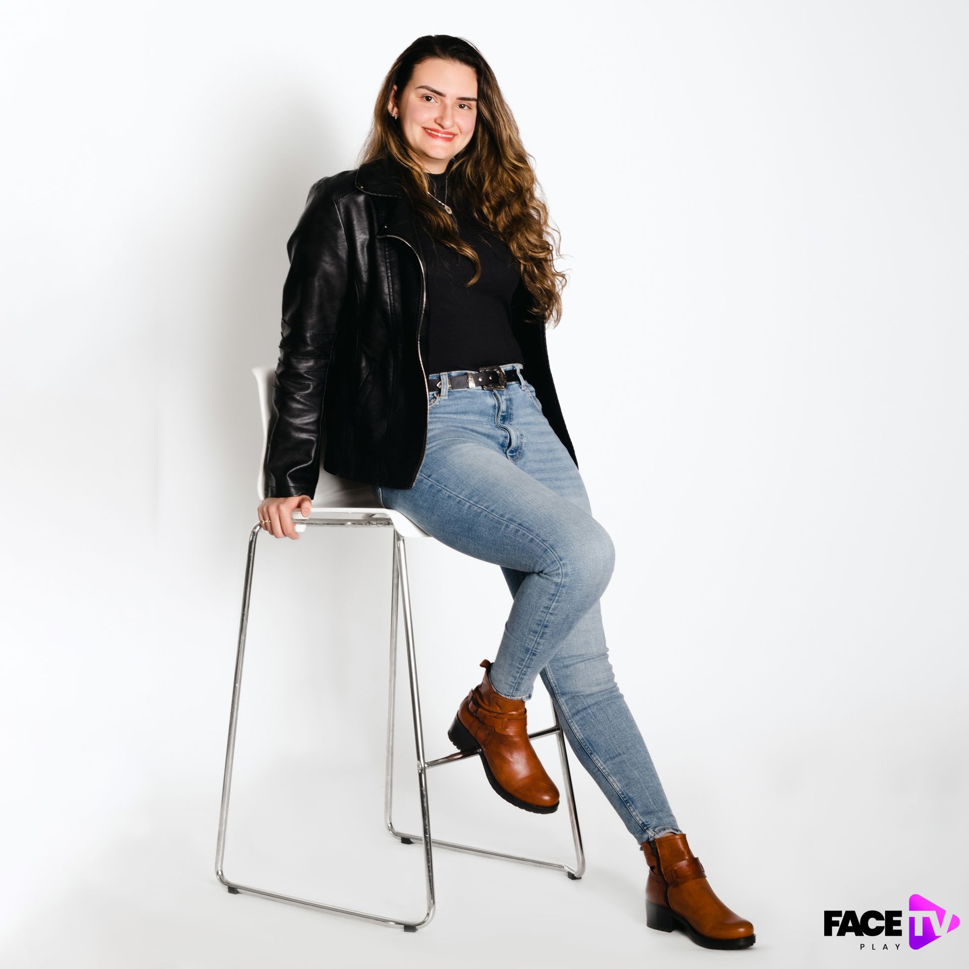 Giovanna Loureiro - 2 - 0