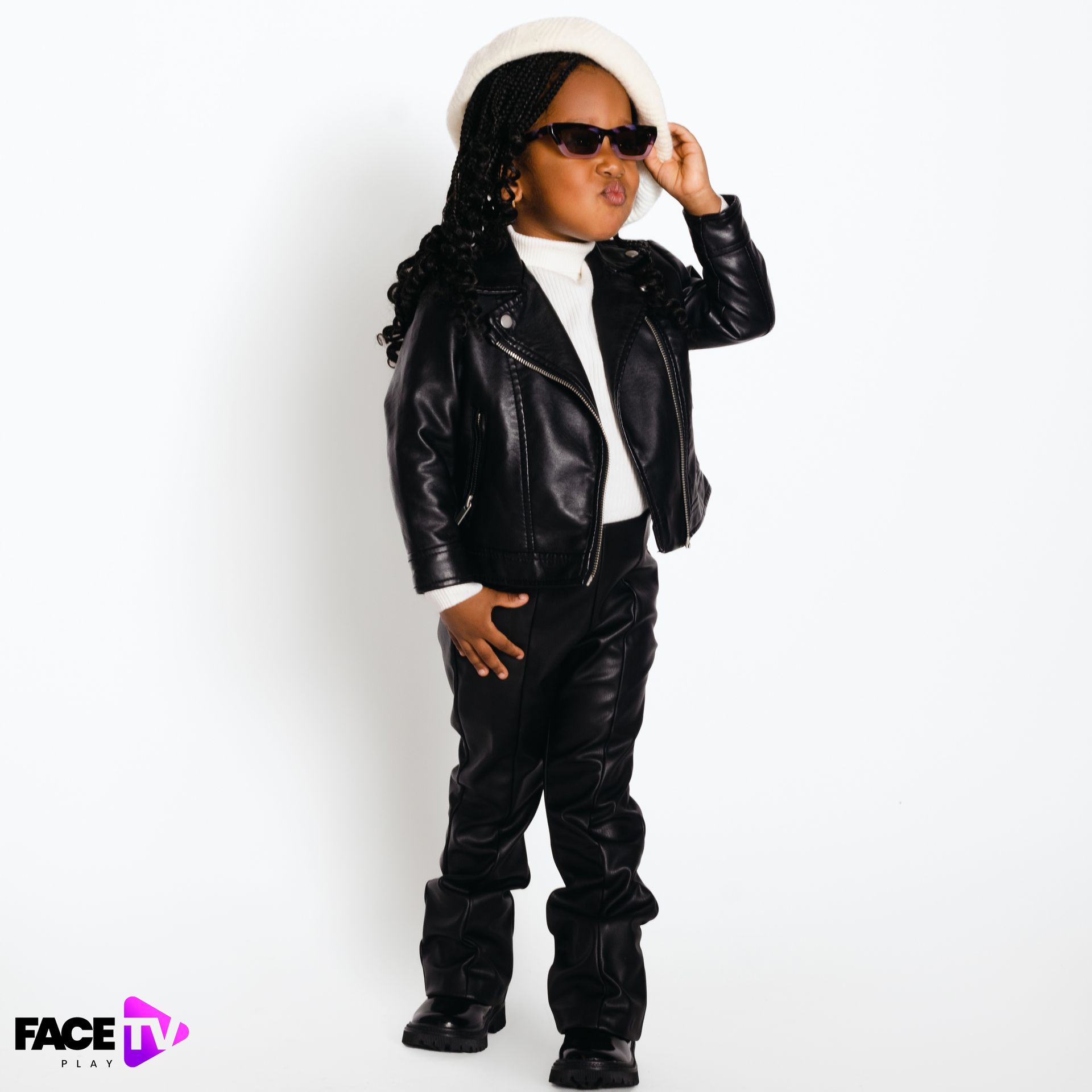 Laura Helena - 2 - 5