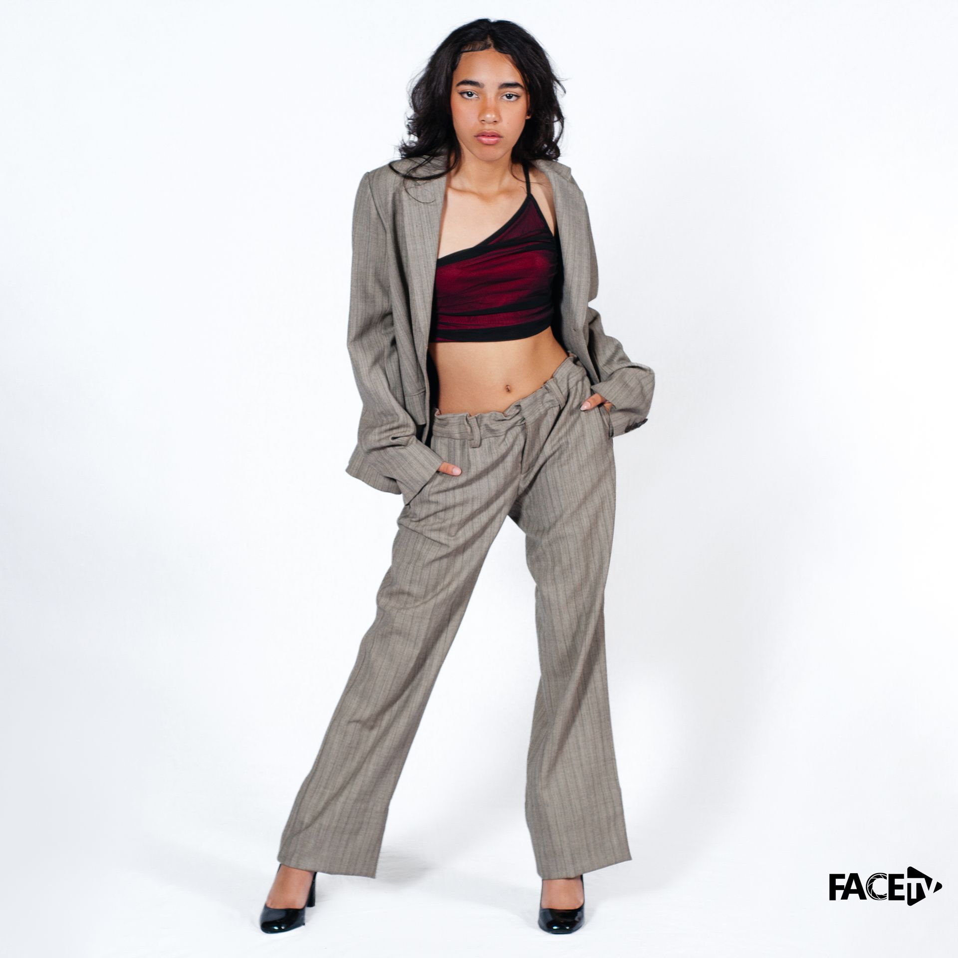 Ana Lúcia Santos - 3 - 7