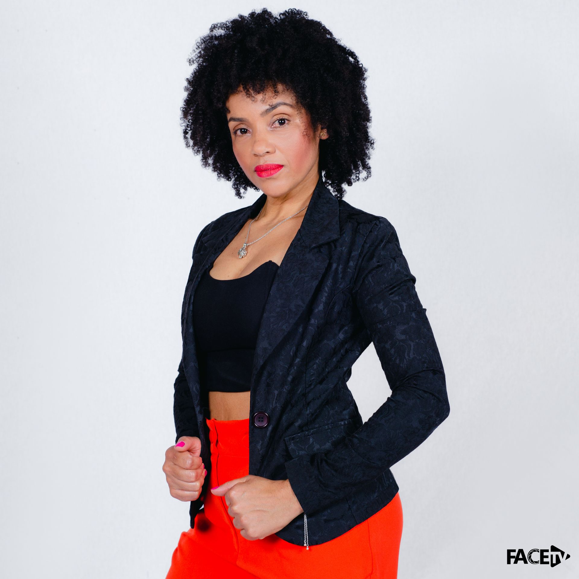 Edna Amparo - 3 - 10