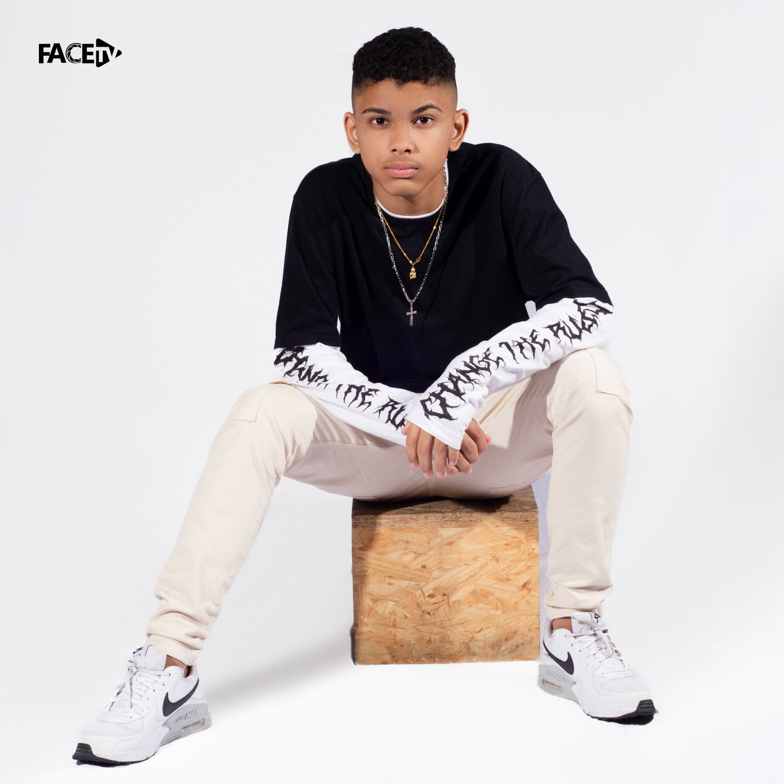 Wesley Sneijder - 2 - 12