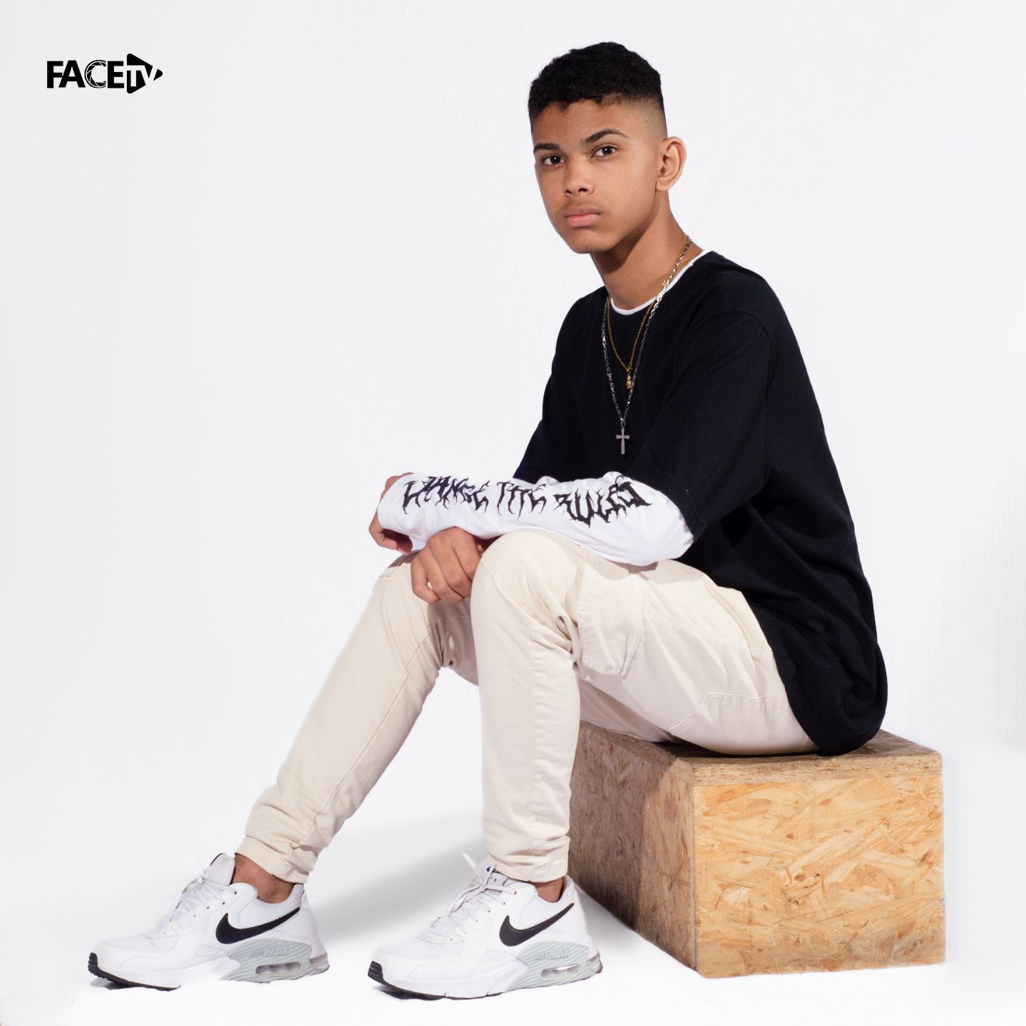 Wesley Sneijder - 2 - 14