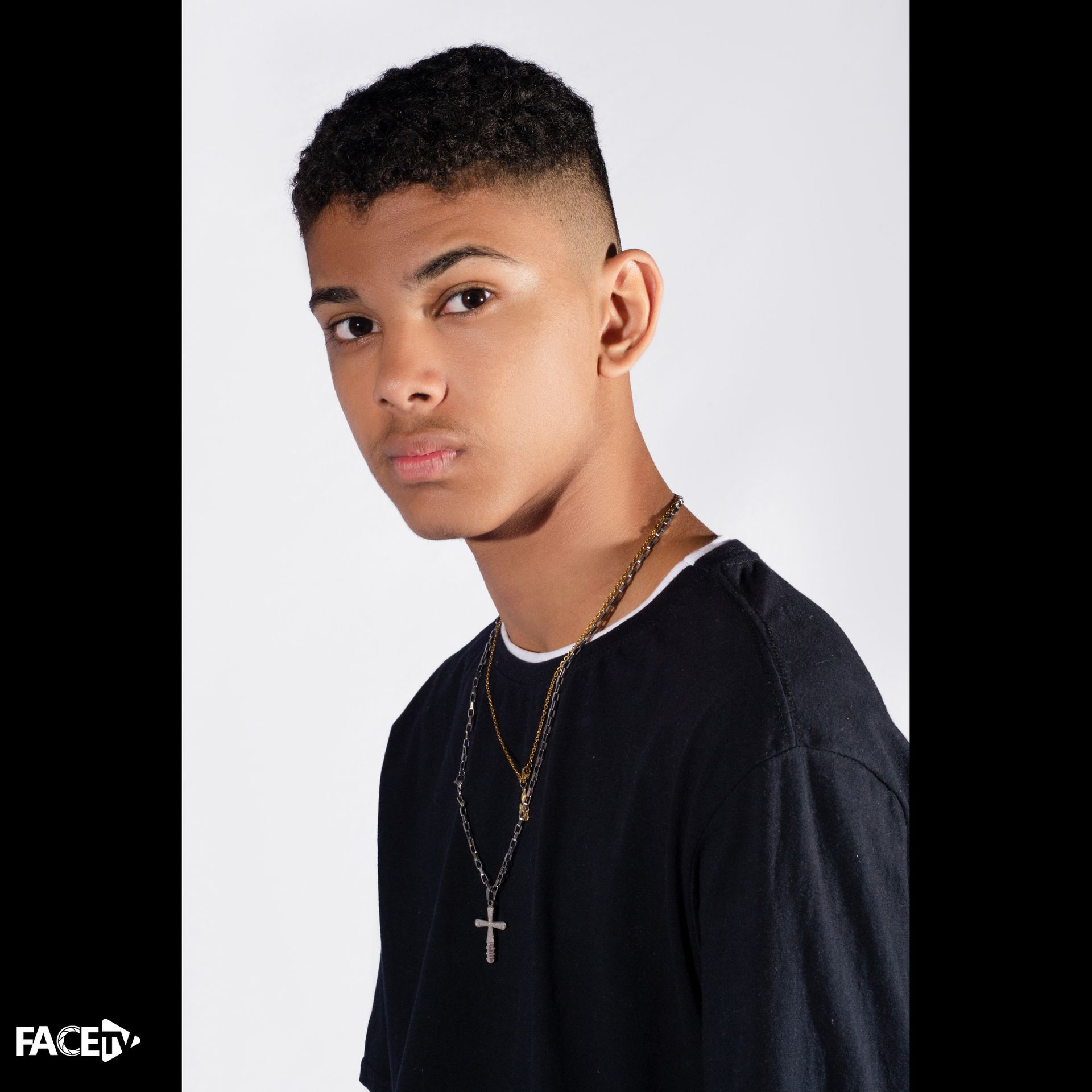 Wesley Sneijder - 2 - 16