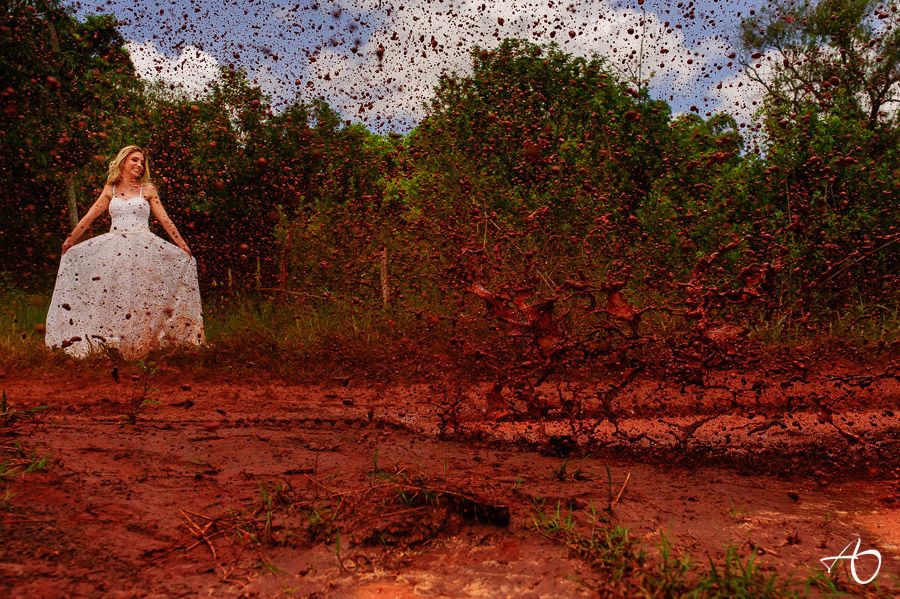 Pré-Wedding na Natureza: O Ensaio Divertido e Alegre de Ana e Lucimar na Fazenda - 2 - 15