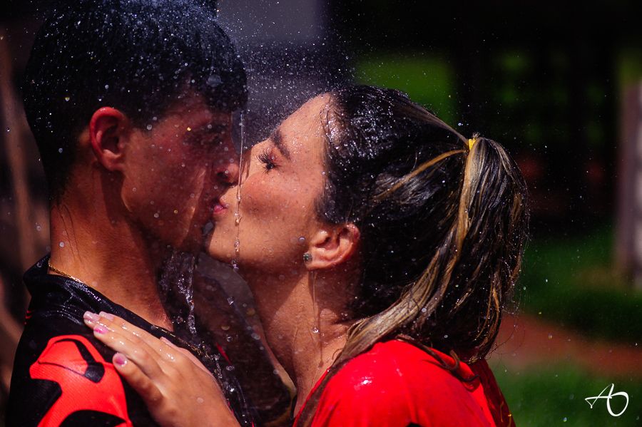 Pré-Wedding na Natureza: O Ensaio Divertido e Alegre de Ana e Lucimar na Fazenda - 2 - 16