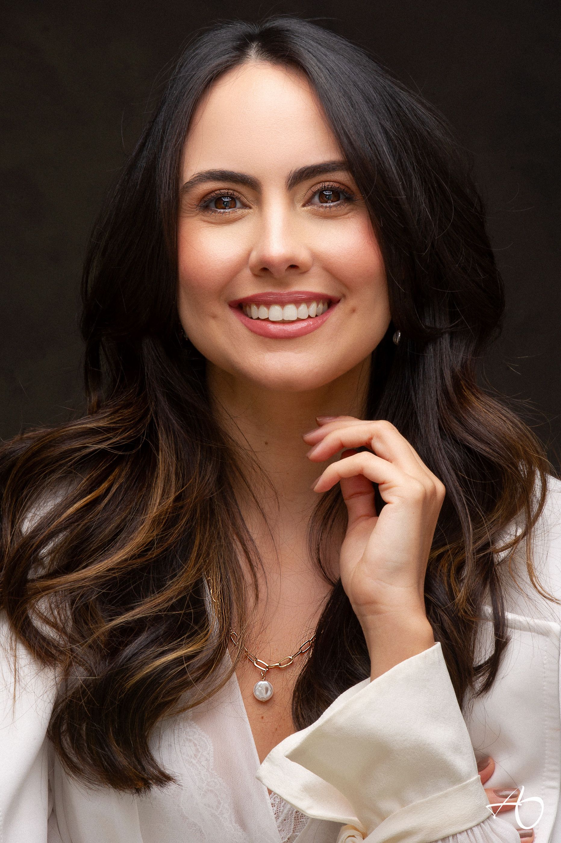 Retrato Corporativo Linkedin Marilia - 2 - 1