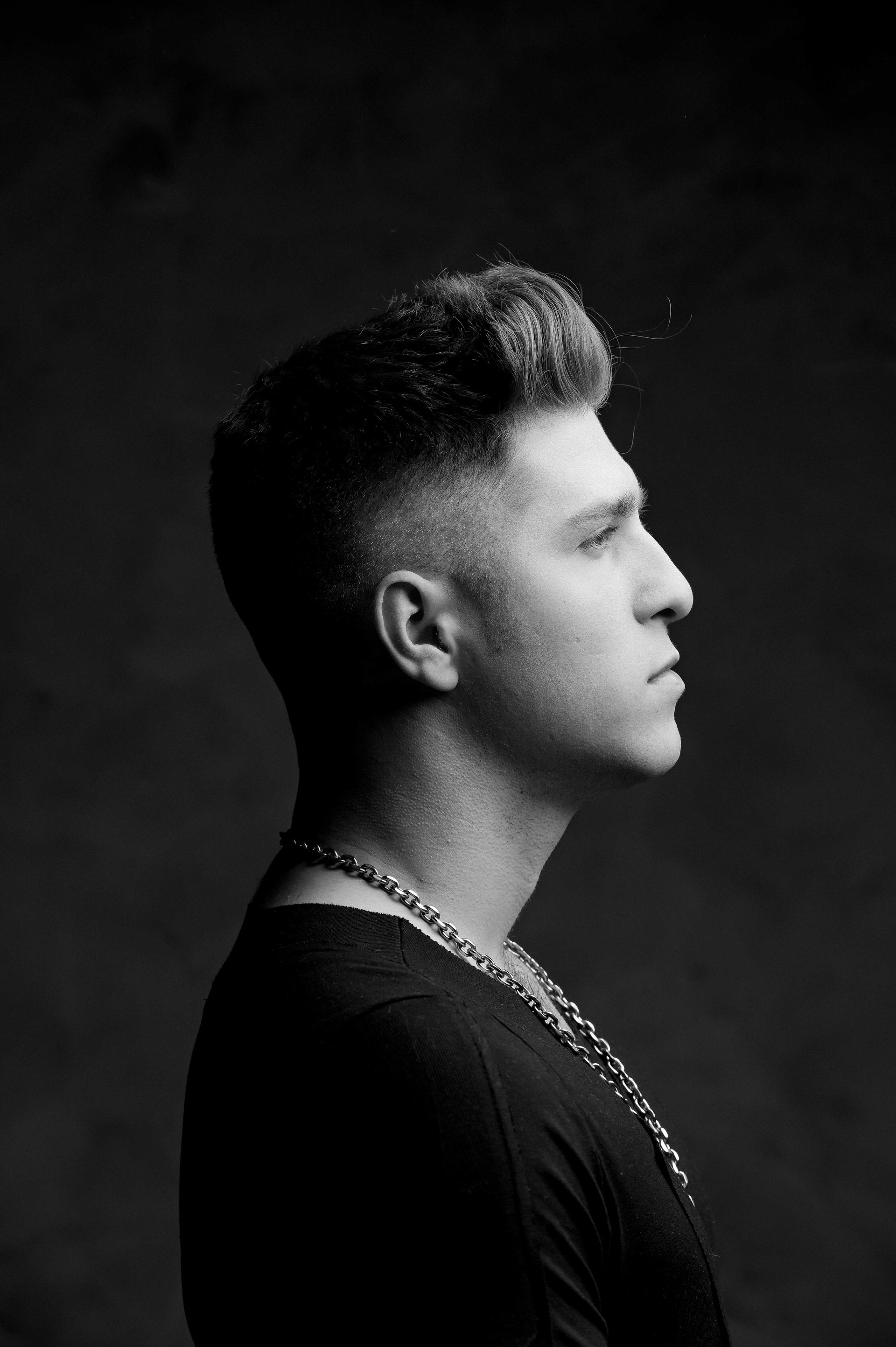 Fotos Corporativas para Cantores: Capturando a Essência de Matheus Ferreira - 2 - 1