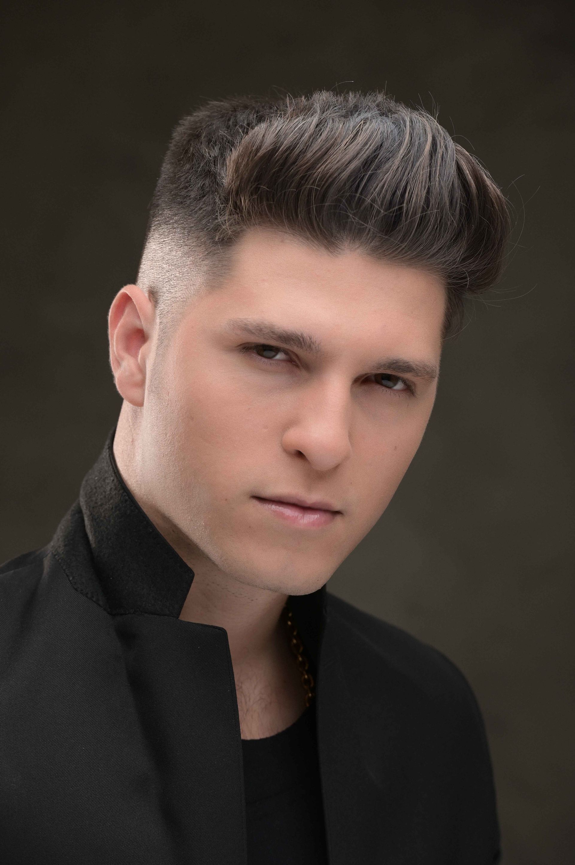 Fotos Corporativas para Cantores: Capturando a Essência de Matheus Ferreira - 2 - 1