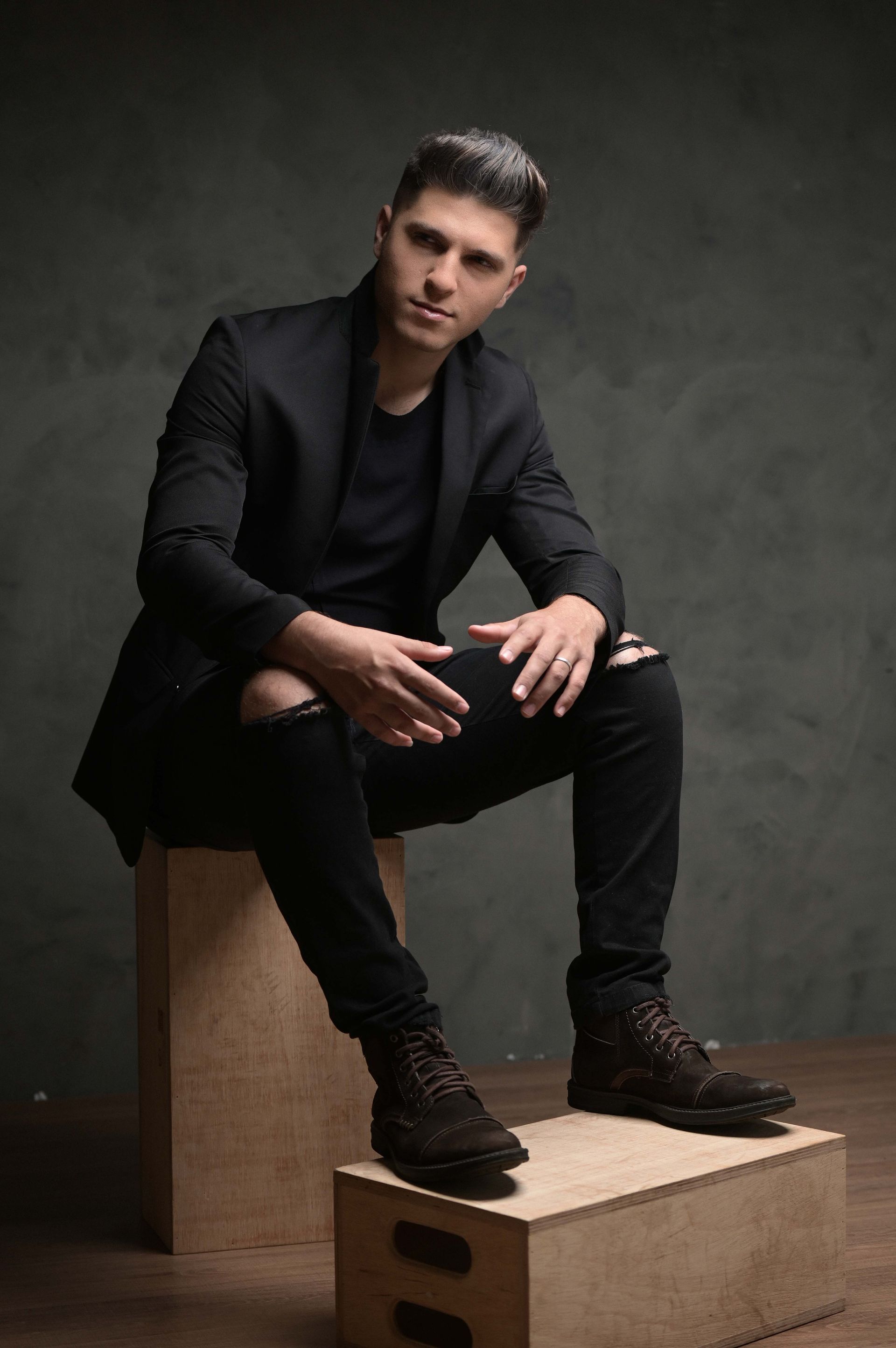 Fotos Corporativas para Cantores: Capturando a Essência de Matheus Ferreira - 2 - 3